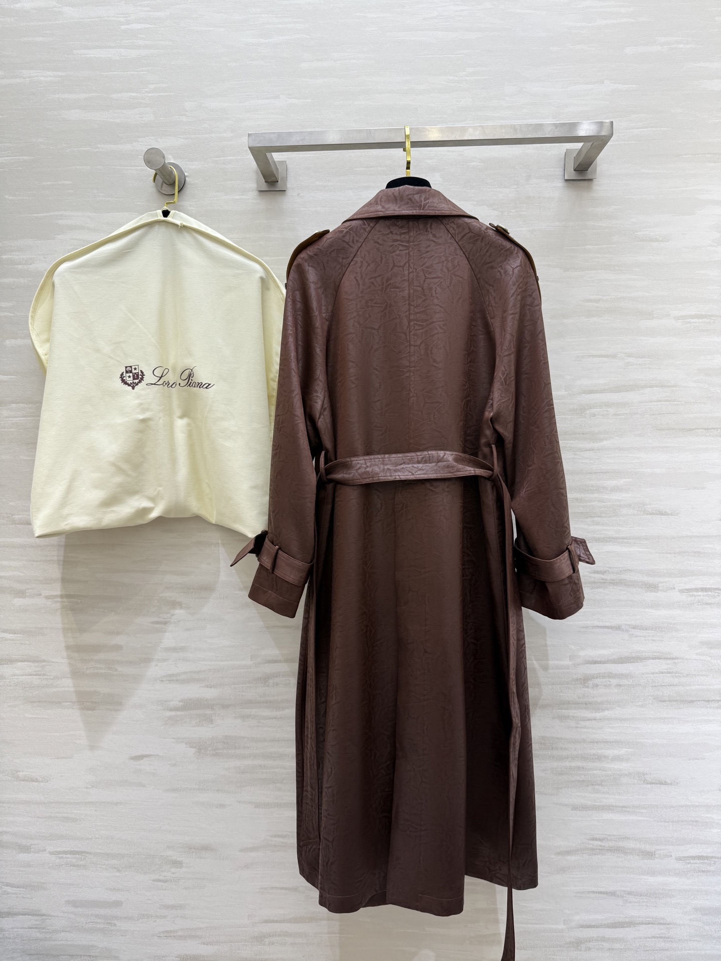 #LP🆕²⁵秋冬新款 极简绑带收腰翻领长款风衣外套 高品质定制 现货首发size：S/M/L（M码胸围：