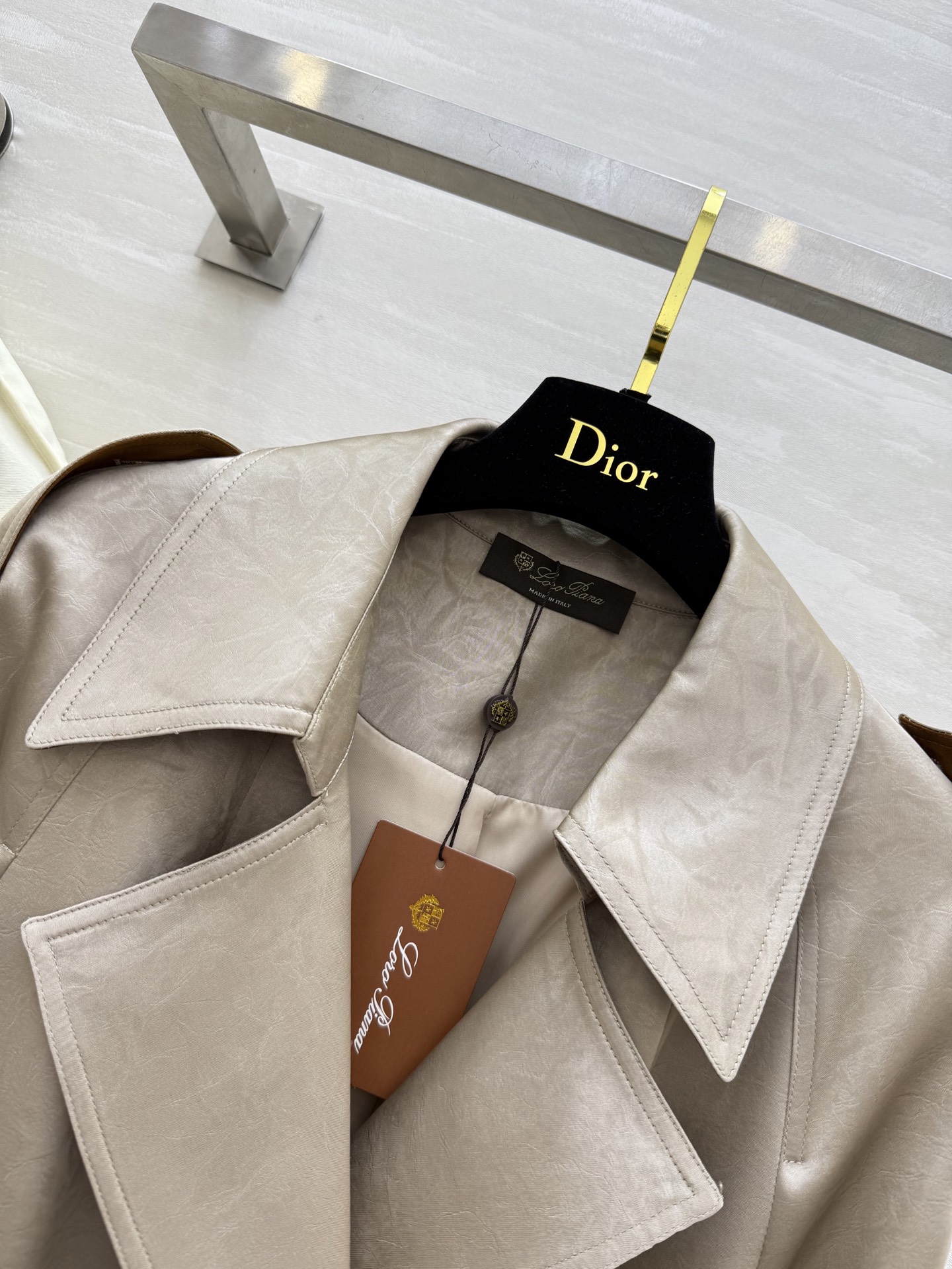 #LP🆕²⁵秋冬新款 极简绑带收腰翻领长款风衣外套 高品质定制 现货首发size：S/M/L（M码胸围：