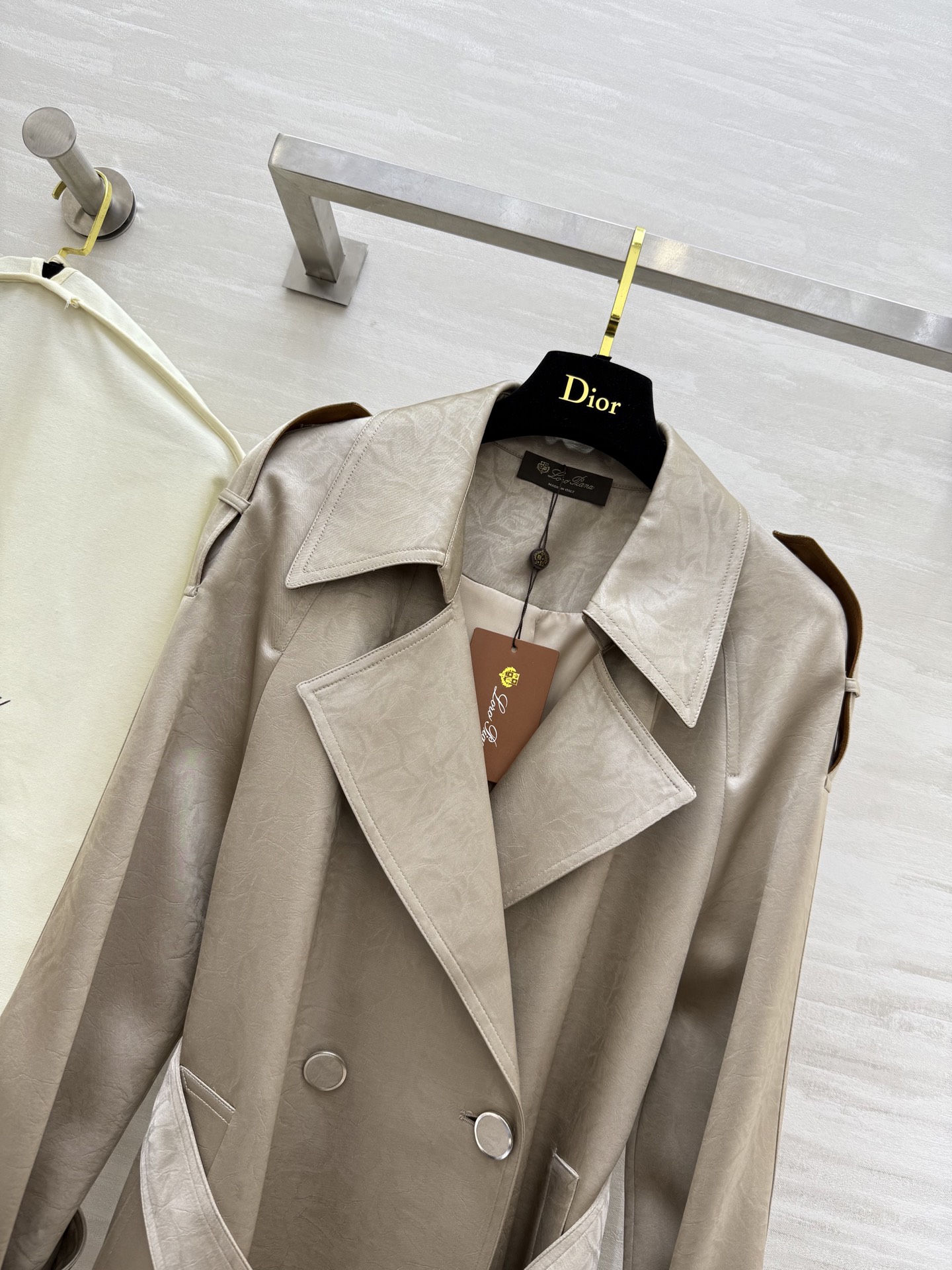 #LP🆕²⁵秋冬新款 极简绑带收腰翻领长款风衣外套 高品质定制 现货首发size：S/M/L（M码胸围：