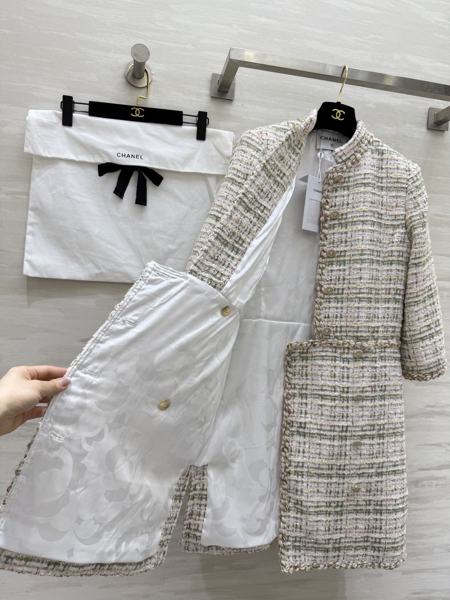 #Chane♡²⁵秋冬新款编织连衣裙 定制特种纱编织软花呢面料 纯手工交织花边装饰 经典双口袋 立体剪裁