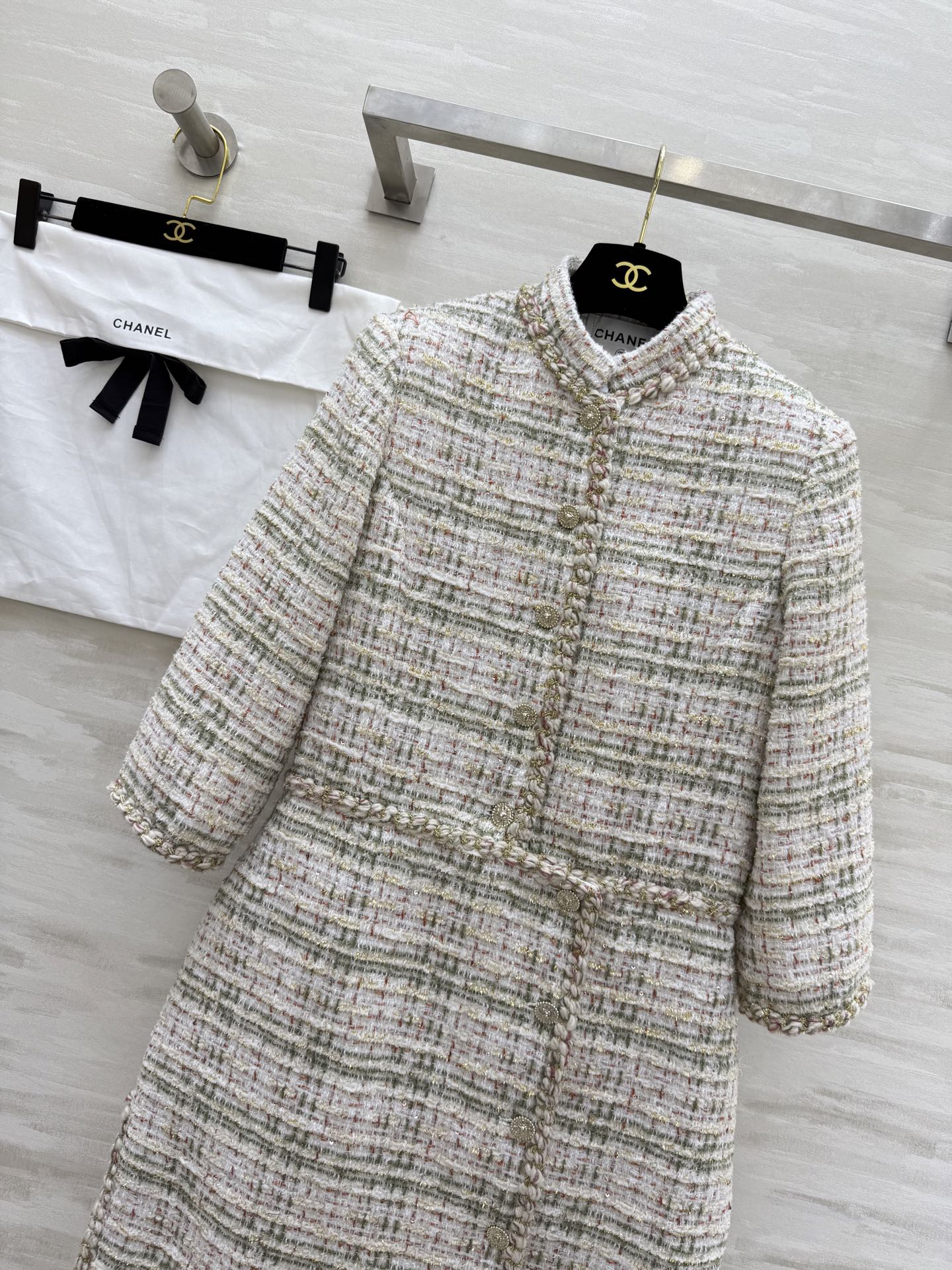 #Chane♡²⁵秋冬新款编织连衣裙 定制特种纱编织软花呢面料 纯手工交织花边装饰 经典双口袋 立体剪裁