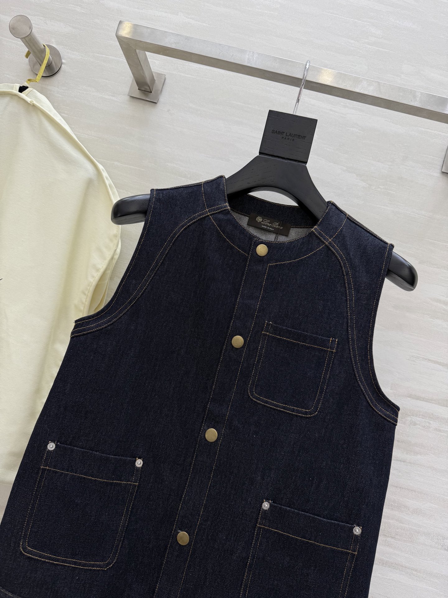 #LP🆕²⁵新款 复古牛仔马甲 高品质 现货首发size：S/M/L/XL（s码胸围：96，衣长：64）