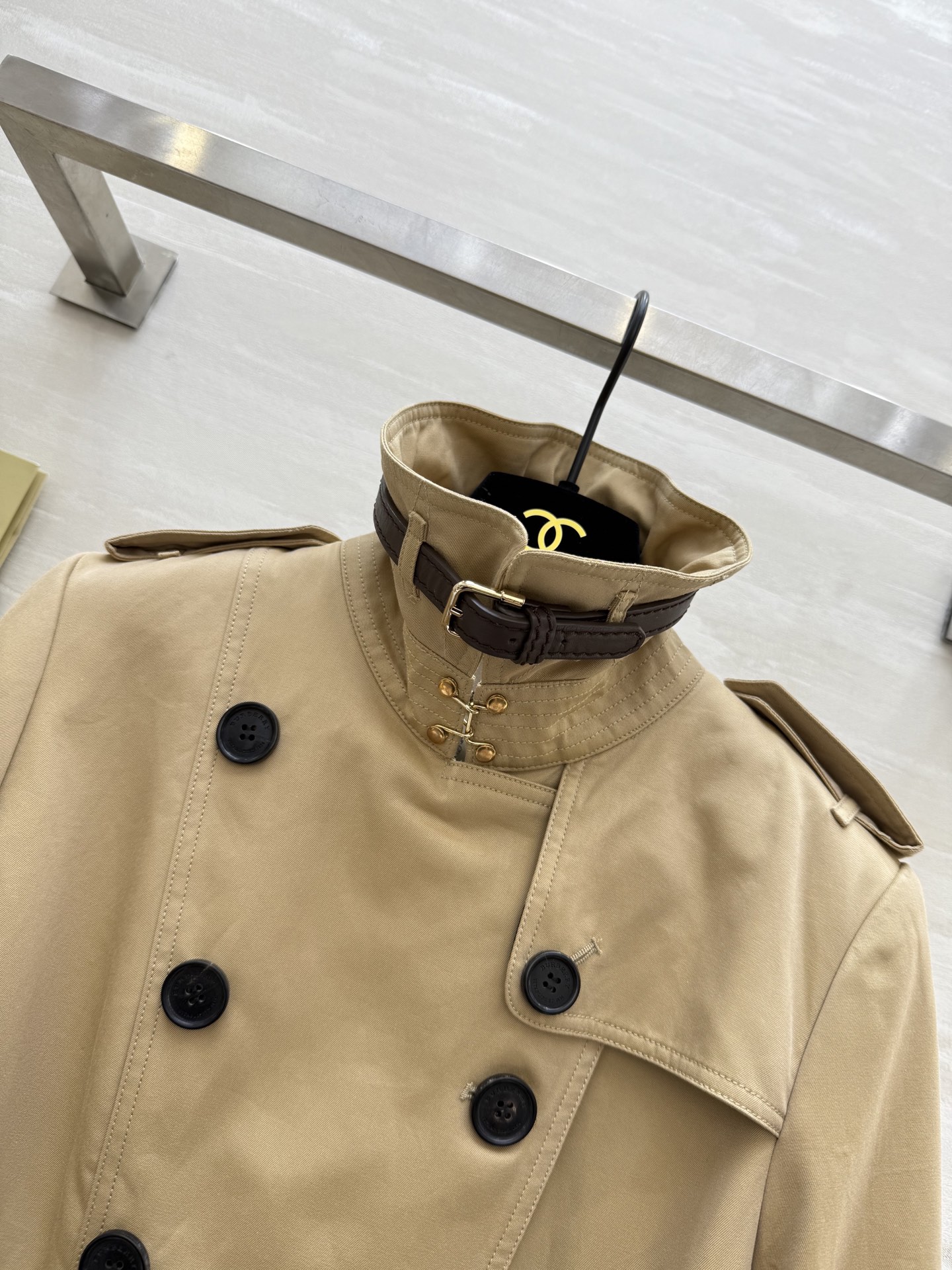 #Burberr♡²⁵秋冬新款 高端货 女士风衣 经典中长款大衣 嘎巴甸棉防水 腰部修身外套 配送双袖带