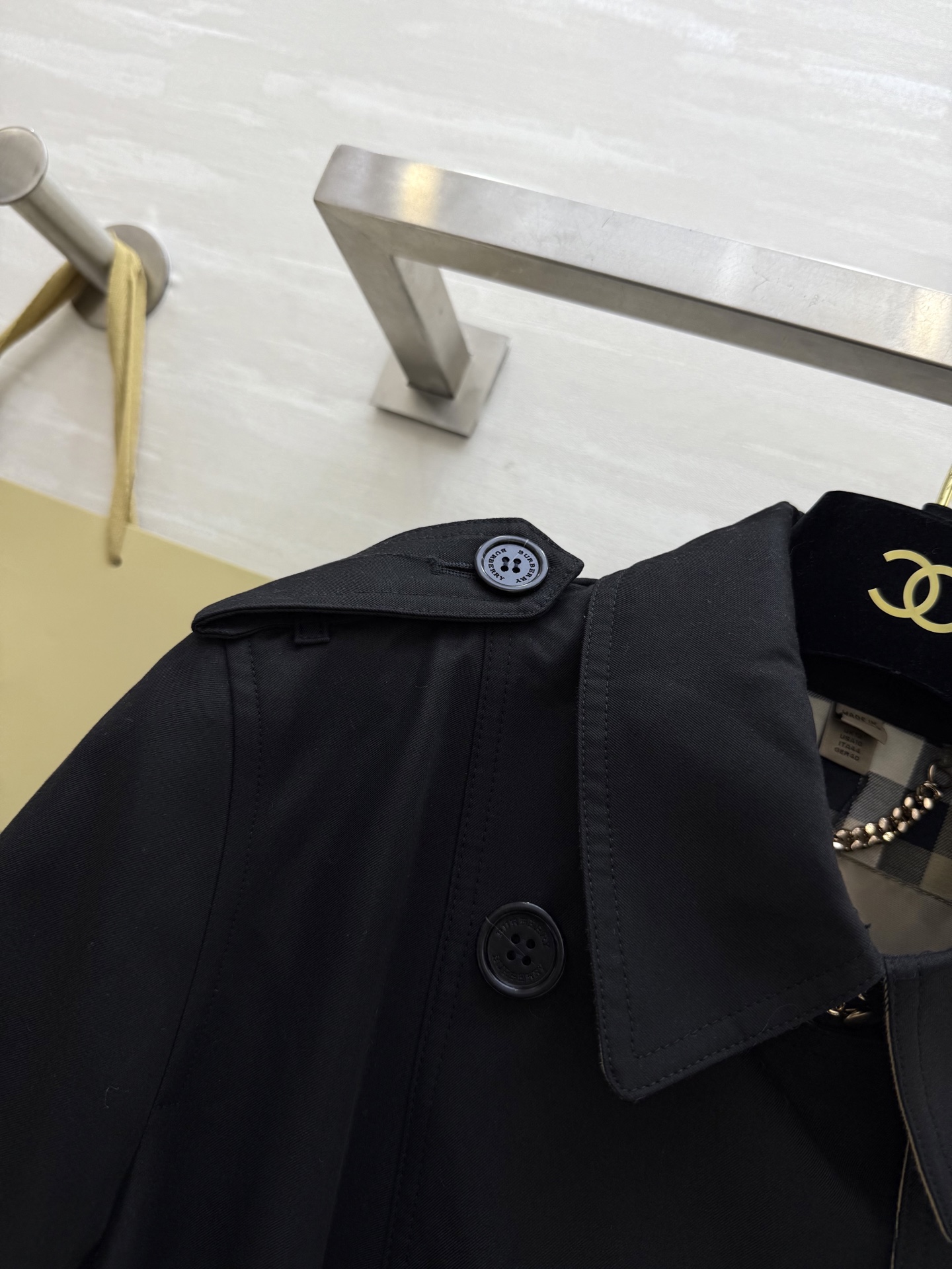 #Burberr♡²⁵秋冬新款 英伦风桑德林款双排扣中长款风衣 高品质定制 现货首发size：4/6/8