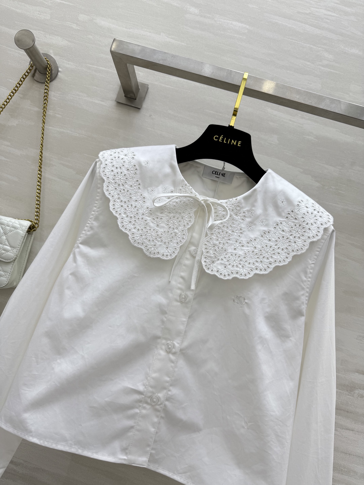 #CELIN♡²⁵早秋新款 棉质英格兰刺绣衬衫 精致高级 高品质定制 现货首发size：S/M/L（s码