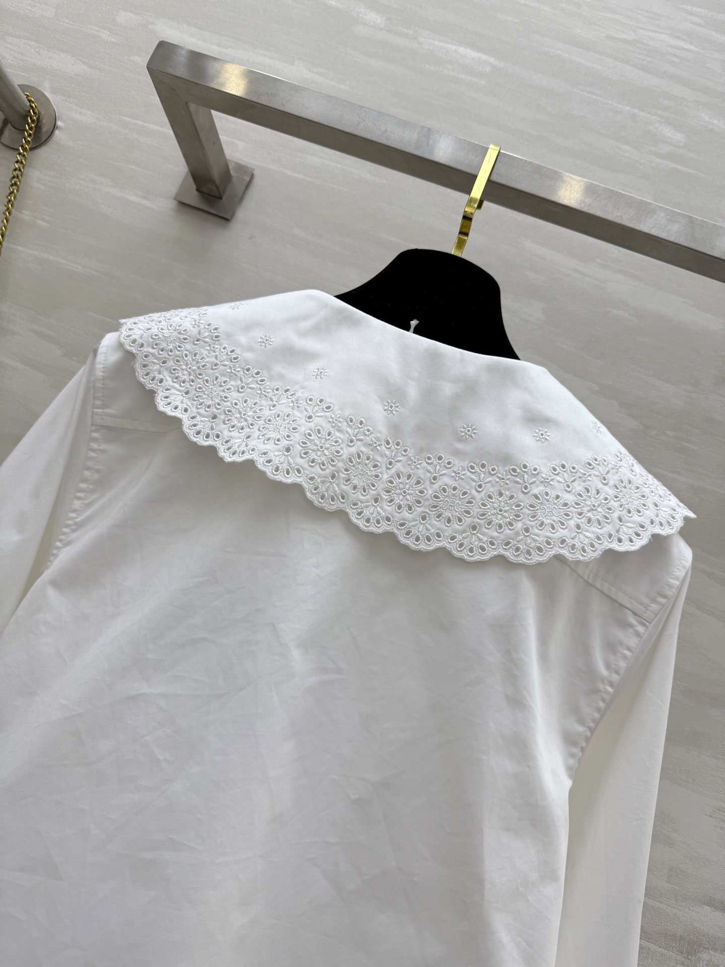 #CELIN♡²⁵早秋新款 棉质英格兰刺绣衬衫 精致高级 高品质定制 现货首发size：S/M/L（s码