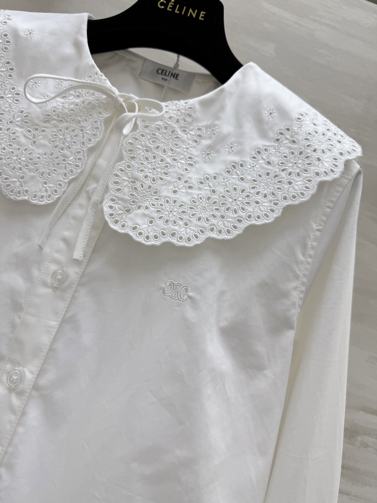 #CELIN♡²⁵早秋新款 棉质英格兰刺绣衬衫 精致高级 高品质定制 现货首发size：S/M/L（s码