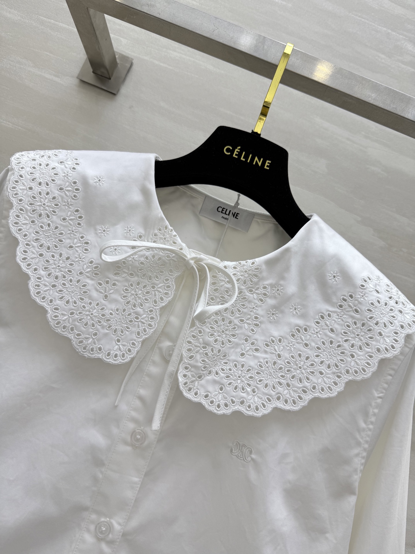 #CELIN♡²⁵早秋新款 棉质英格兰刺绣衬衫 精致高级 高品质定制 现货首发size：S/M/L（s码