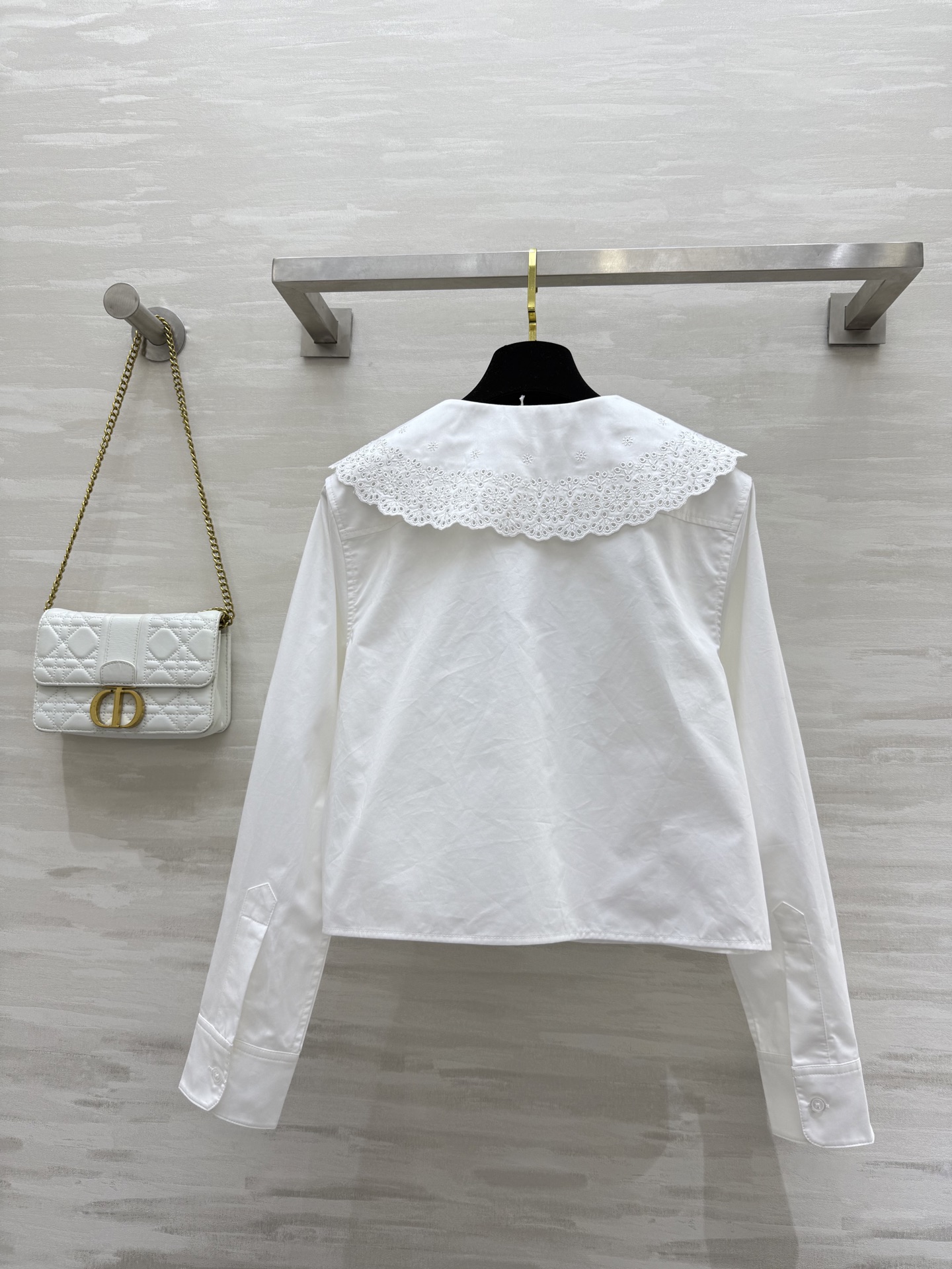 #CELIN♡²⁵早秋新款 棉质英格兰刺绣衬衫 精致高级 高品质定制 现货首发size：S/M/L（s码