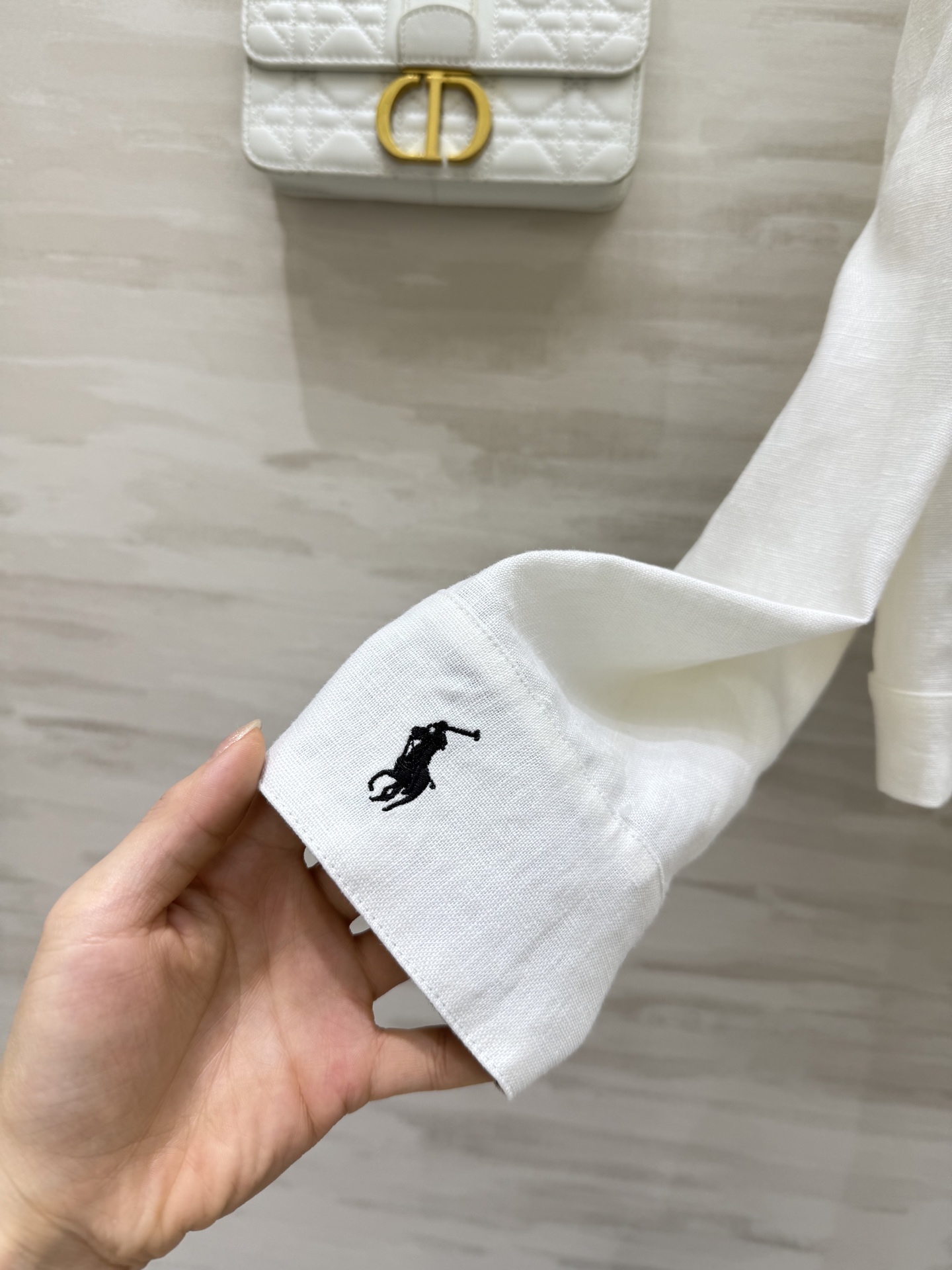 #拉夫劳伦²⁵早秋新款 亚麻外套 松弛有度 实实在在时髦感 胸前经典刺绣图案 整个版型上身精气神 自带休