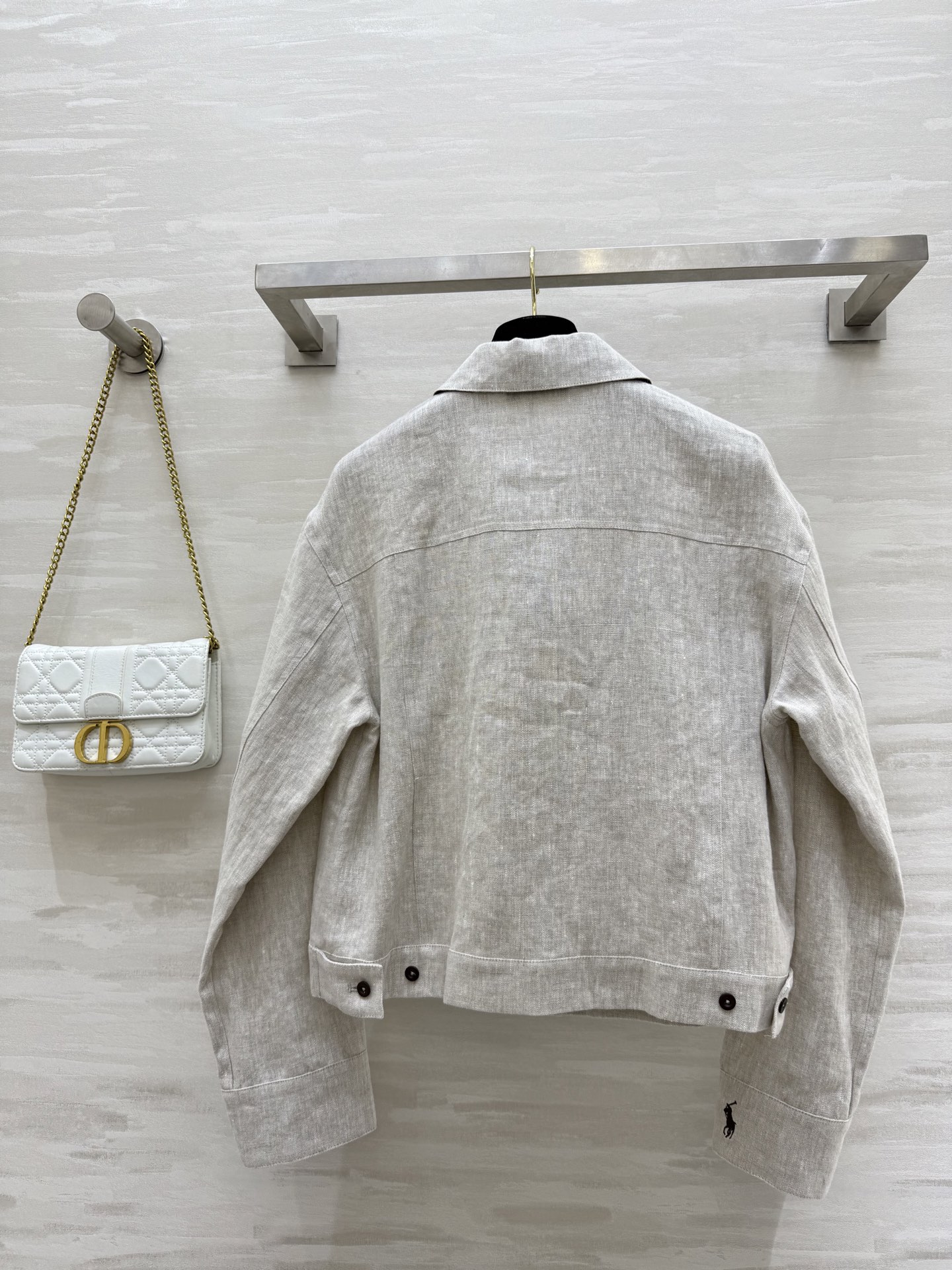 #拉夫劳伦²⁵早秋新款 亚麻外套 松弛有度 实实在在时髦感 胸前经典刺绣图案 整个版型上身精气神 自带休