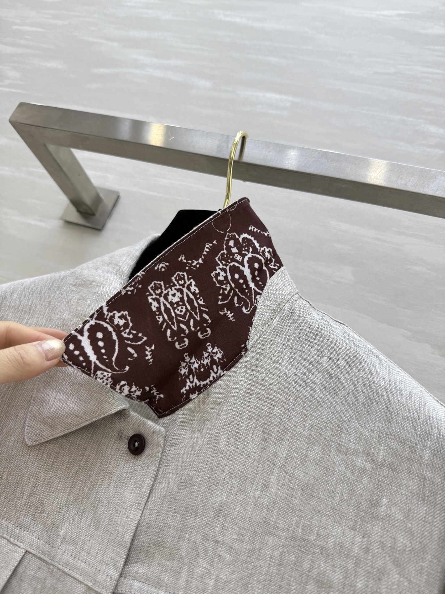 #拉夫劳伦²⁵早秋新款 亚麻外套 松弛有度 实实在在时髦感 胸前经典刺绣图案 整个版型上身精气神 自带休