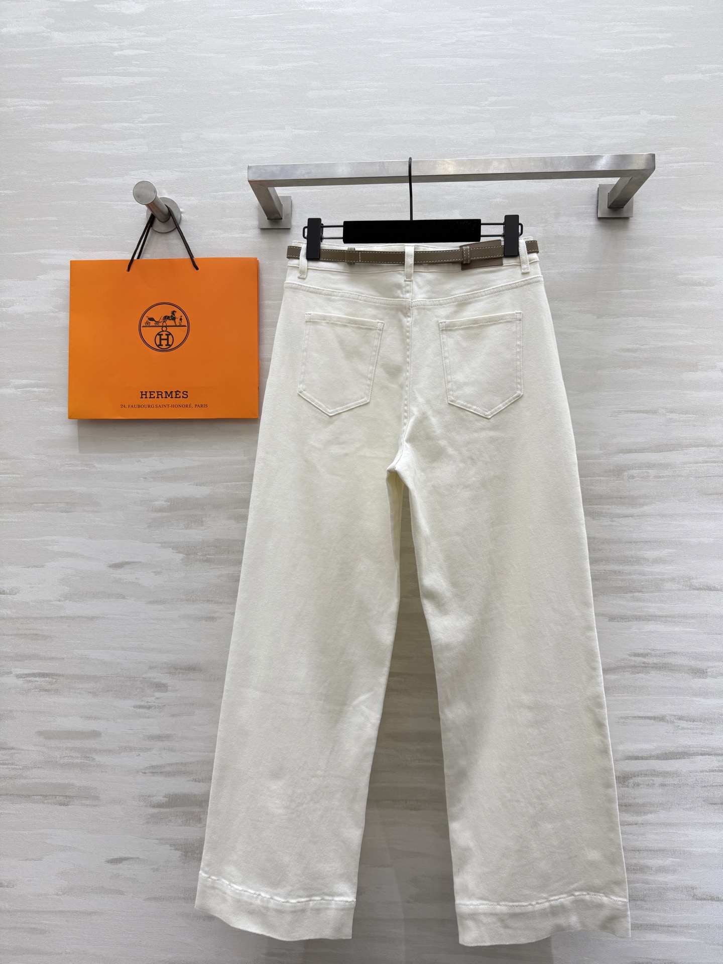 #Herme♡²⁵早秋新款 复古做旧洗水阔腿直筒牛仔裤 阔腿直筒版型 超级显瘦 不挑搭配又百搭 洗水工艺