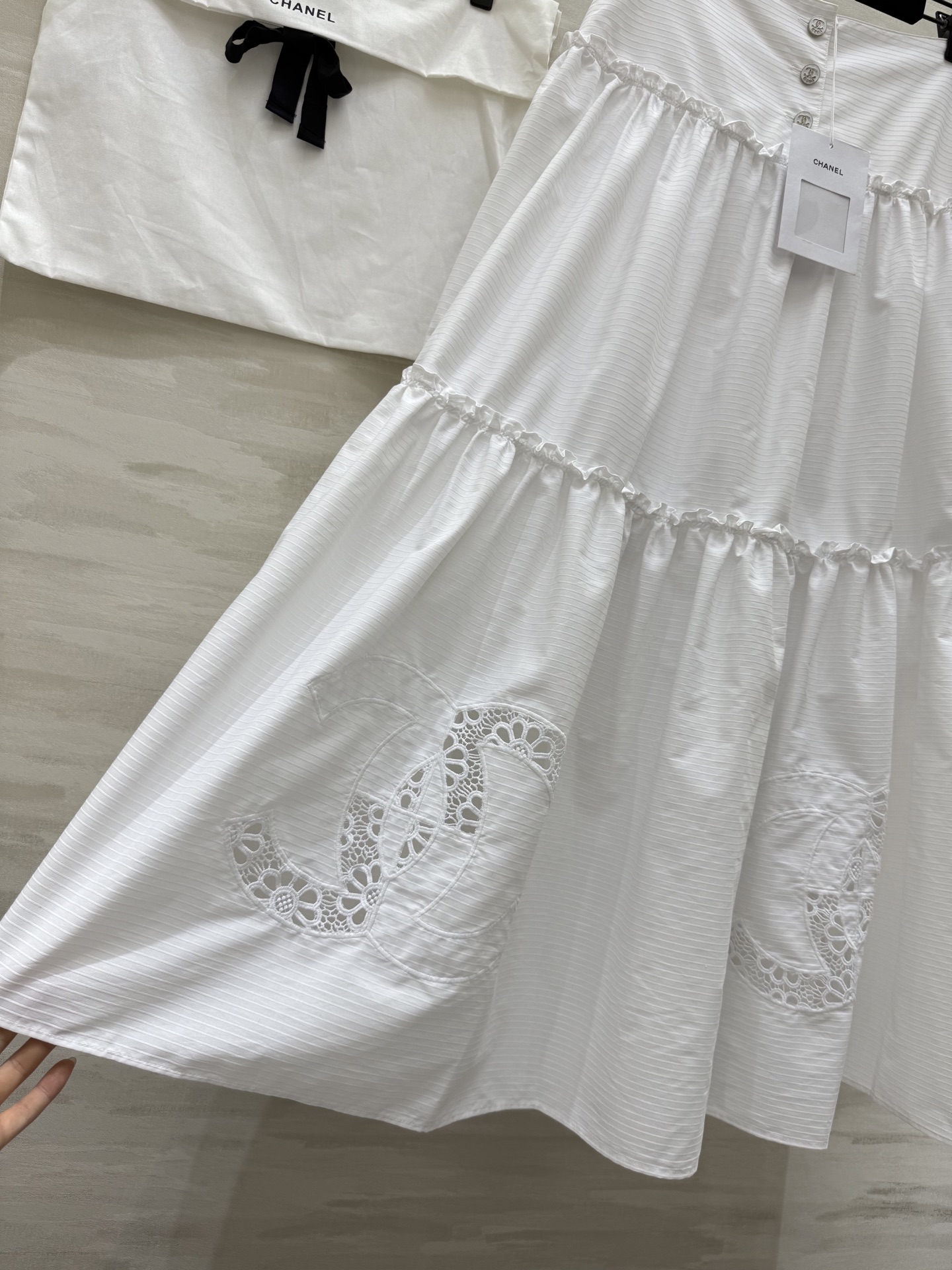 #Chane♡²⁵早秋新款 双C刺绣🪡半裙 高品质定制 现货首发size：36/38/40（36码腰围：