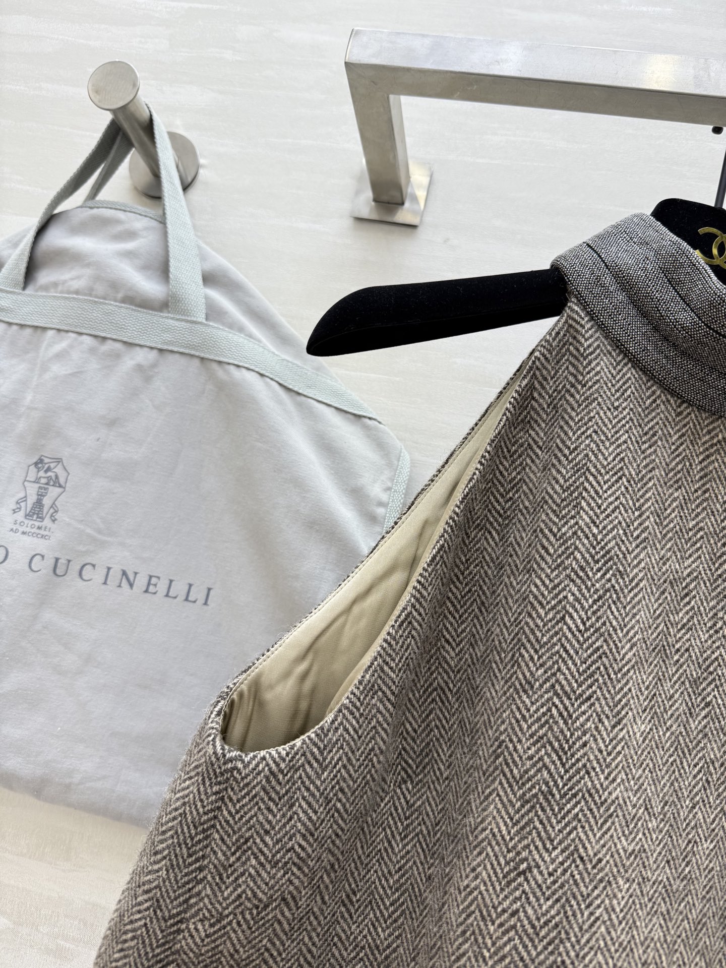 #BC²⁵秋冬新款 人字纹无袖连衣裙 极简设计感 叠穿起来很有范 各种有型 内里搭配衬衫穿或者单穿都好看