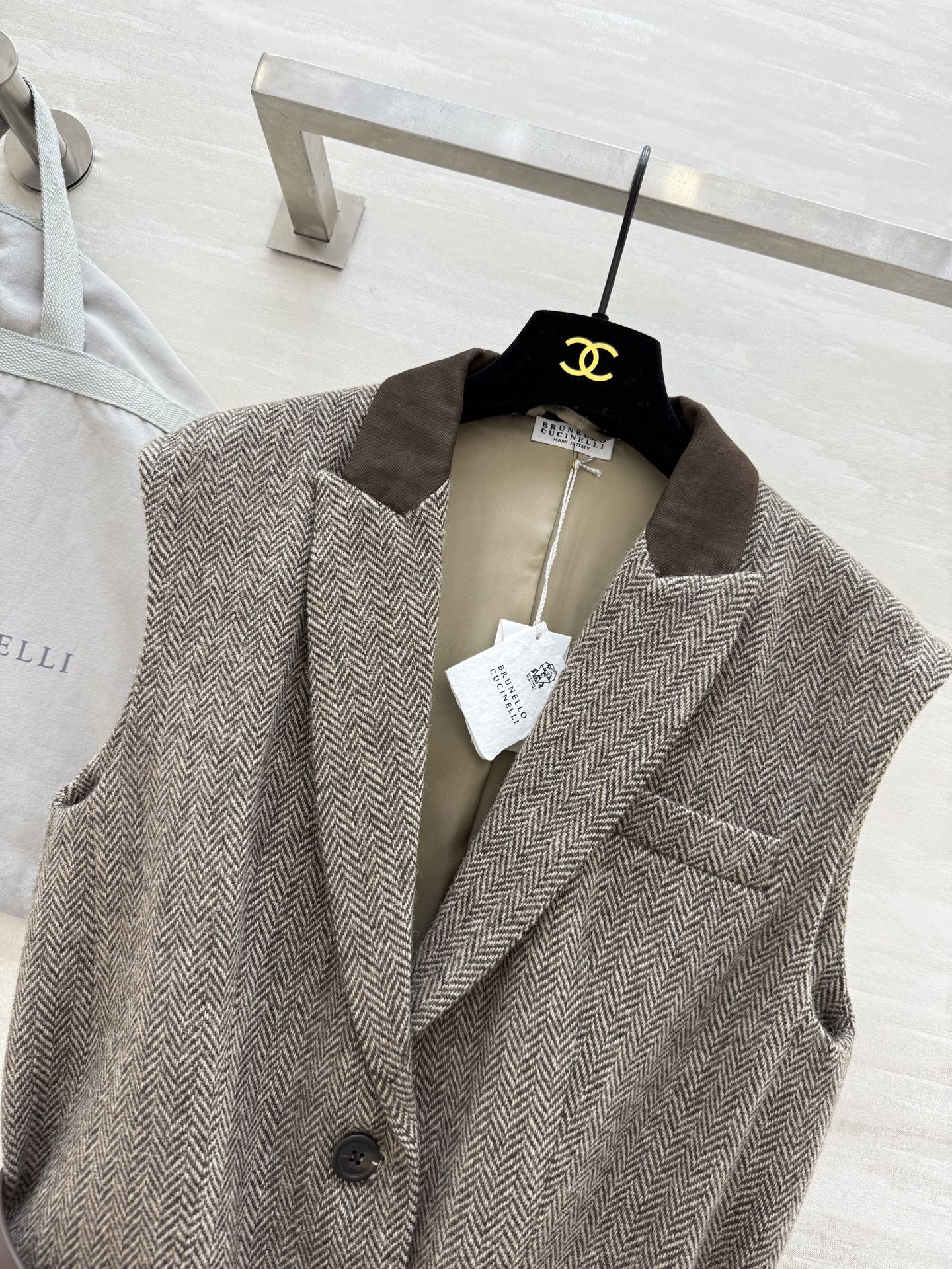 #Brunello Cucinell♡²⁵早秋新款 人字纹毛呢马甲外套 高品质定制 现货首发size：S
