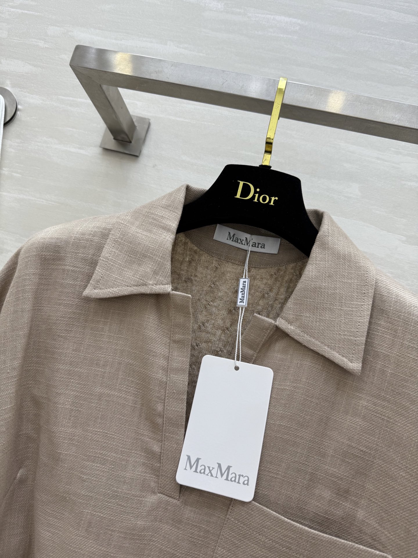 #Maxmar♡²⁵早秋新款 刺绣字母口袋翻领衬衣 拼接针织设计亚麻面料质感轻盈舒适 气质小翻领帅气又时