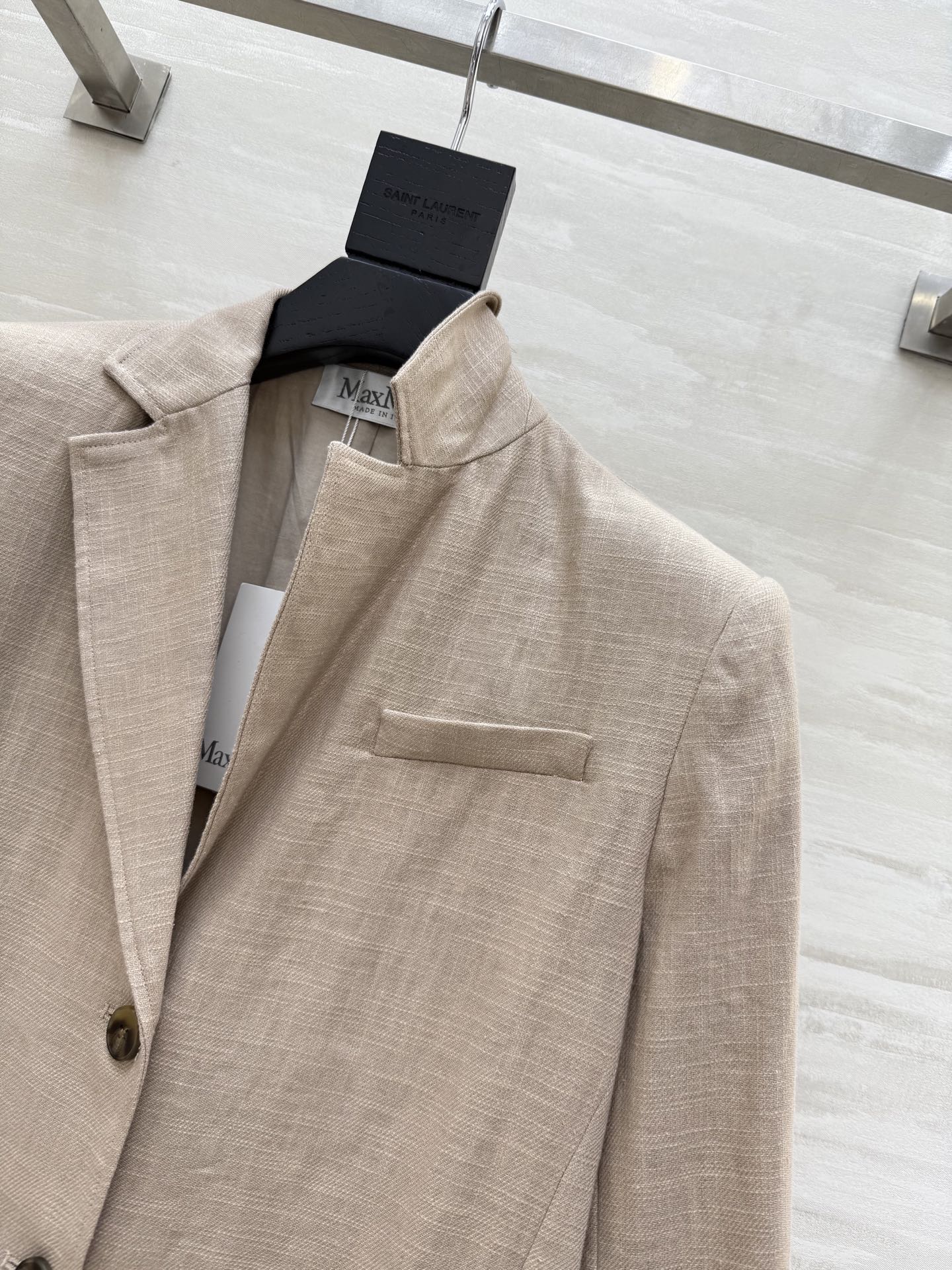 #Maxmar♡²⁵早秋新款 极简主义亚麻西装外套 极简主义 宽肩H版型 高定密度亚麻面料挺阔有型 慵懒