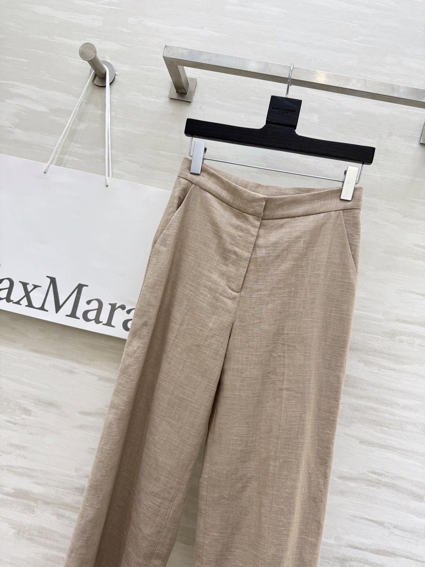 #MaxMar♡²⁵早秋新款 极简主义 亚麻直筒西裤 极简主义 定制高定密度亚麻面料挺阔有型 慵懒随性的