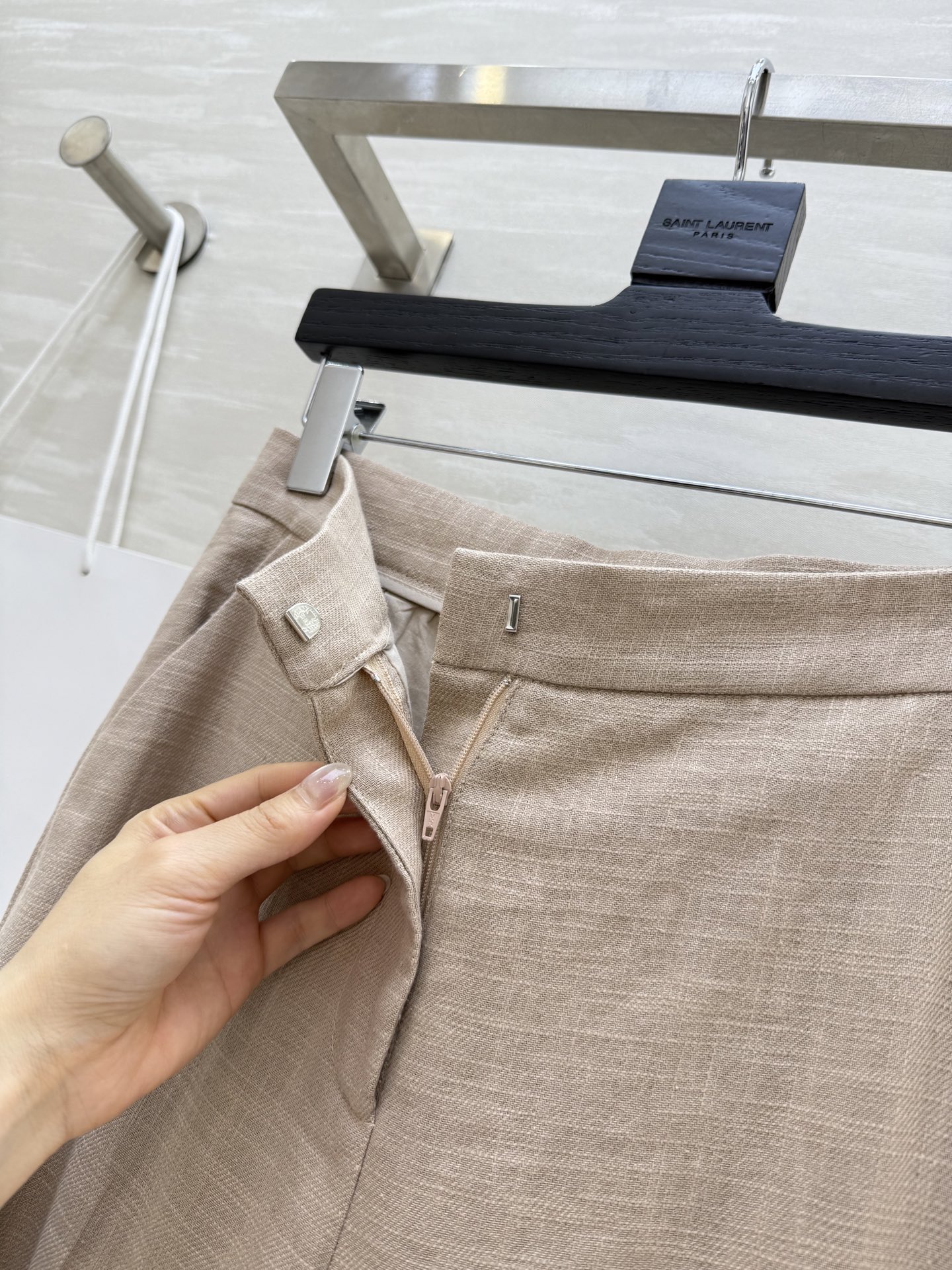 #MaxMar♡²⁵早秋新款 极简主义 亚麻直筒西裤 极简主义 定制高定密度亚麻面料挺阔有型 慵懒随性的