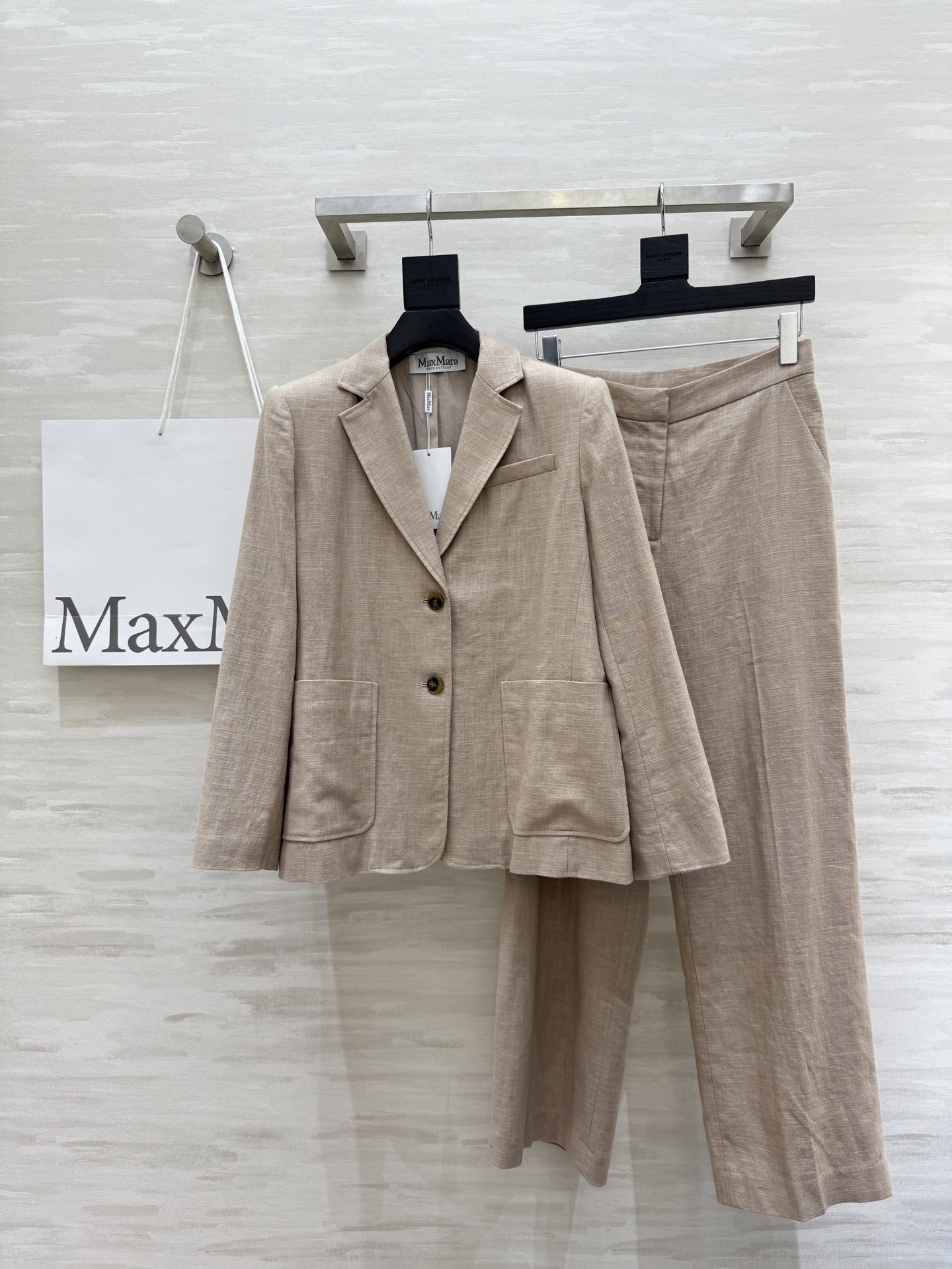 #MaxMar♡²⁵早秋新款 极简主义 亚麻直筒西裤 极简主义 定制高定密度亚麻面料挺阔有型 慵懒随性的