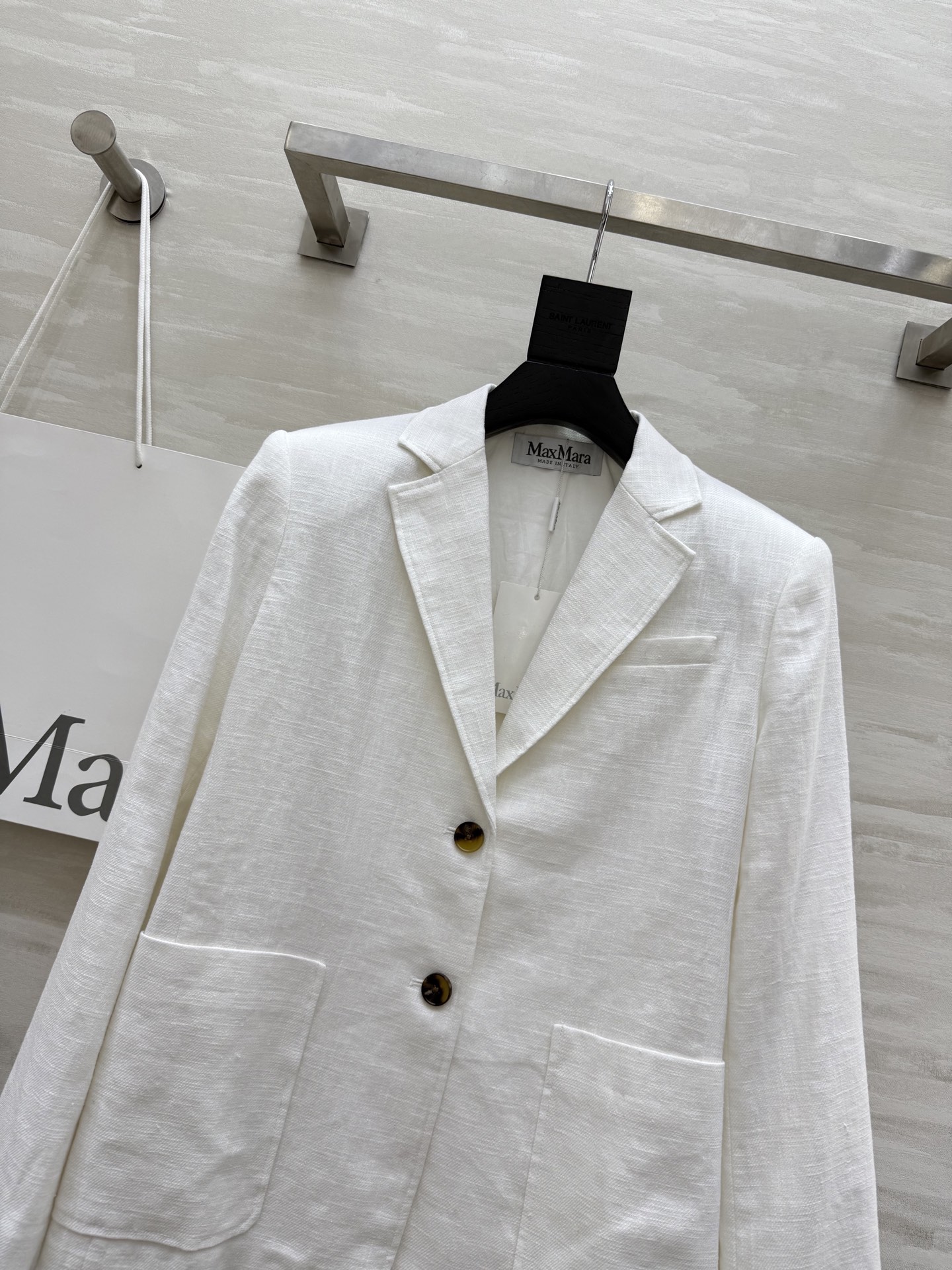 #Maxmar♡²⁵早秋新款 极简主义亚麻西装外套 极简主义 宽肩H版型 高定密度亚麻面料挺阔有型 慵懒