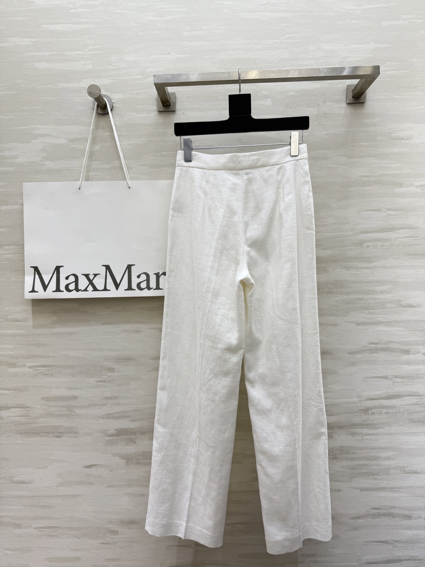 #MaxMar♡²⁵早秋新款 极简主义 亚麻直筒西裤 极简主义 定制高定密度亚麻面料挺阔有型 慵懒随性的