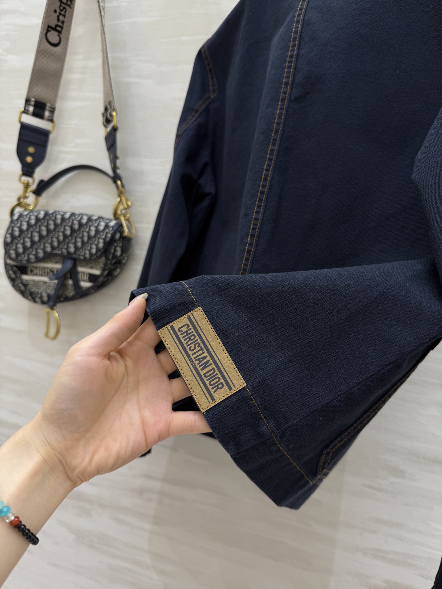 #DIO♡²⁵早秋新款 极简风牛仔衬衣外套 定制牛仔面料 立体剪裁版型 高品质 现货首发size：36/