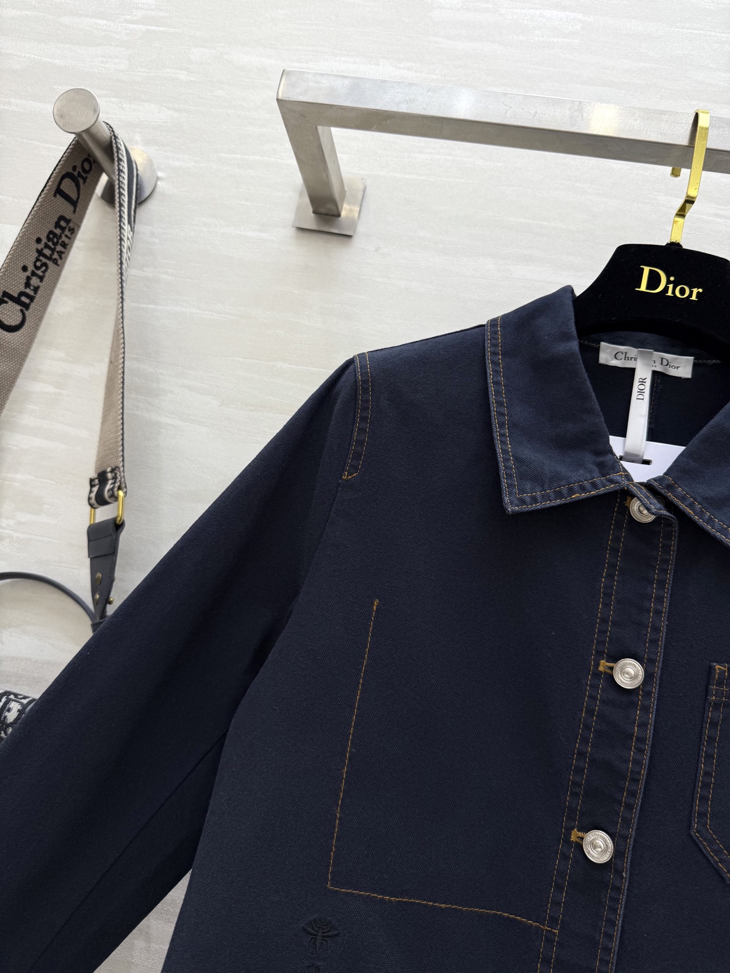 #DIO♡²⁵早秋新款 极简风牛仔衬衣外套 定制牛仔面料 立体剪裁版型 高品质 现货首发size：36/