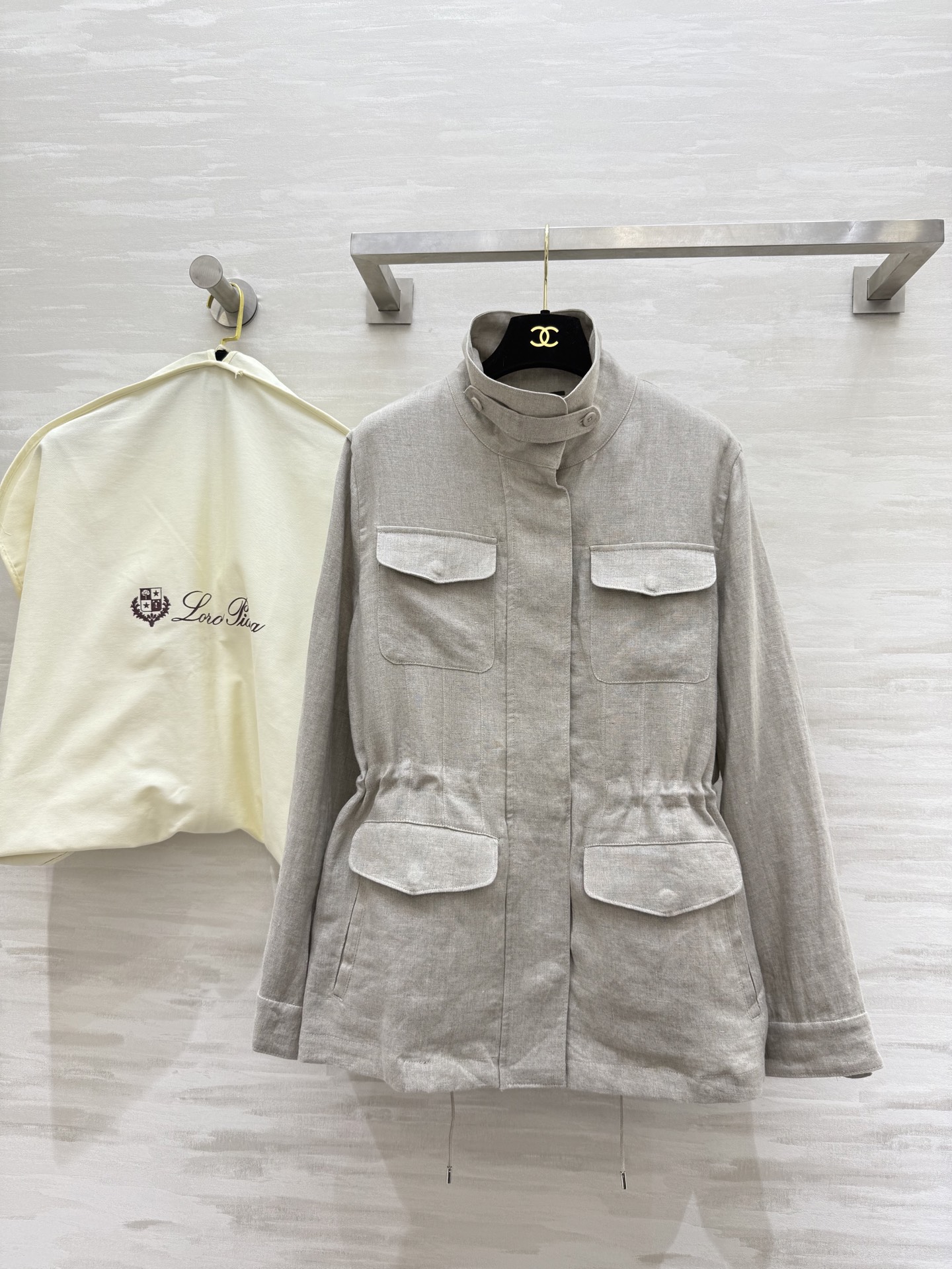 NO:474603,#LP early autumn new style drawstring waist jacket Customized heavy linen fabric Premium quality drawstring waist design easy to concave shape Detail processing is very detailed High quality customization SizeS/M/L (size s size 42 shoulder width, bust 102, garment length 67), loro piano, jackets & coats, alexander wang19860909#LP早秋新款 抽绳收腰外套 定制重磅亚麻面料 品相上乘 抽绳收腰设计轻松凹造型 细节处理非常细致 高品质定制 现货来sizeS/M/L（s码肩宽42,胸围102,衣长67）,,loro piana,jackets & coats,alexander wang,Women's clothing