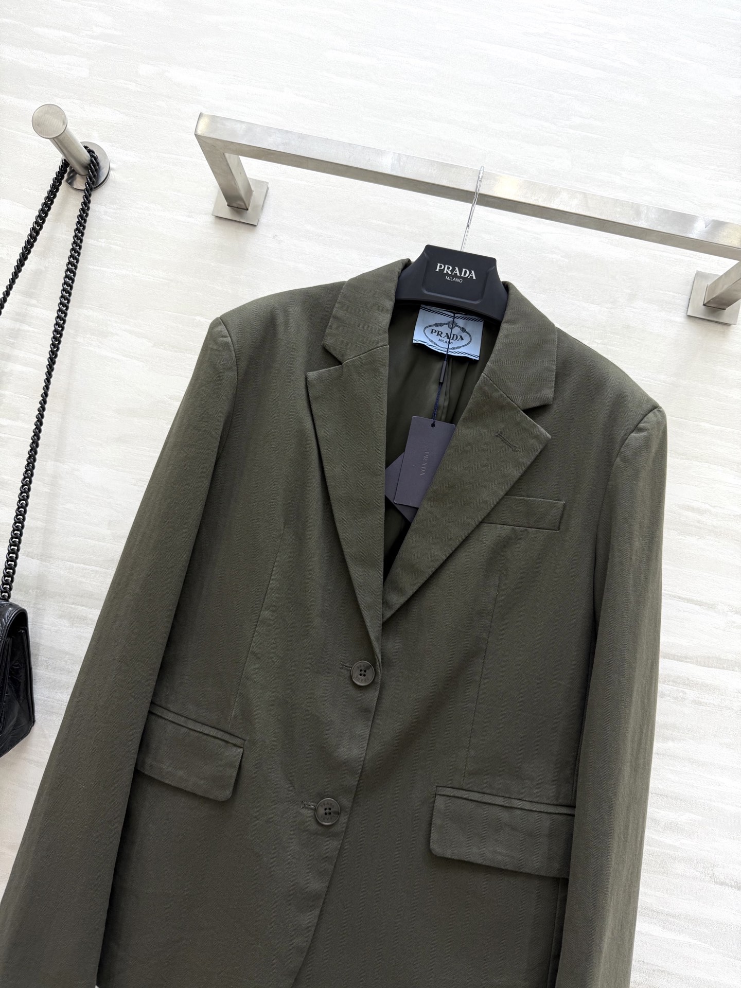 #Prad♡²⁵早秋新款 宽松廓形西装外套 高品质定制 现货来 size：S/M/L（s码肩宽：43，胸