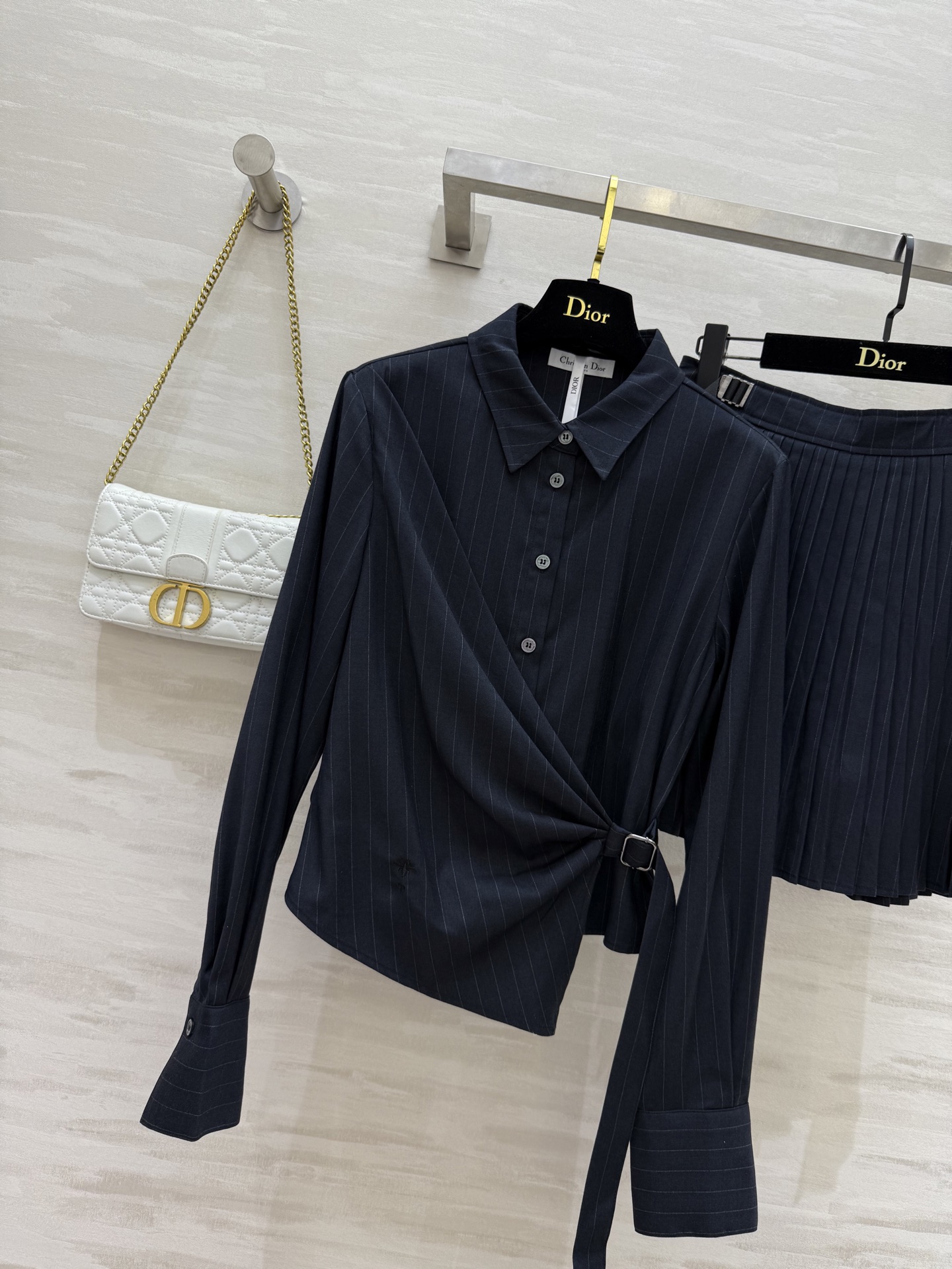 #DIO♡²⁵早秋新款 高级lady气质套装 随性高级强烈推荐一套搭配 收腰设计打造日常精致造型 丰富多