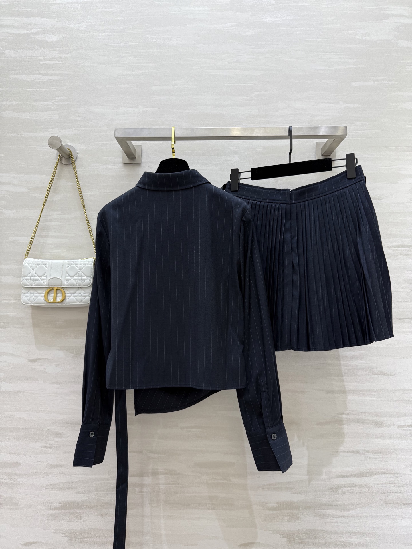 #DIO♡²⁵早秋新款 高级lady气质套装 随性高级强烈推荐一套搭配 收腰设计打造日常精致造型 丰富多