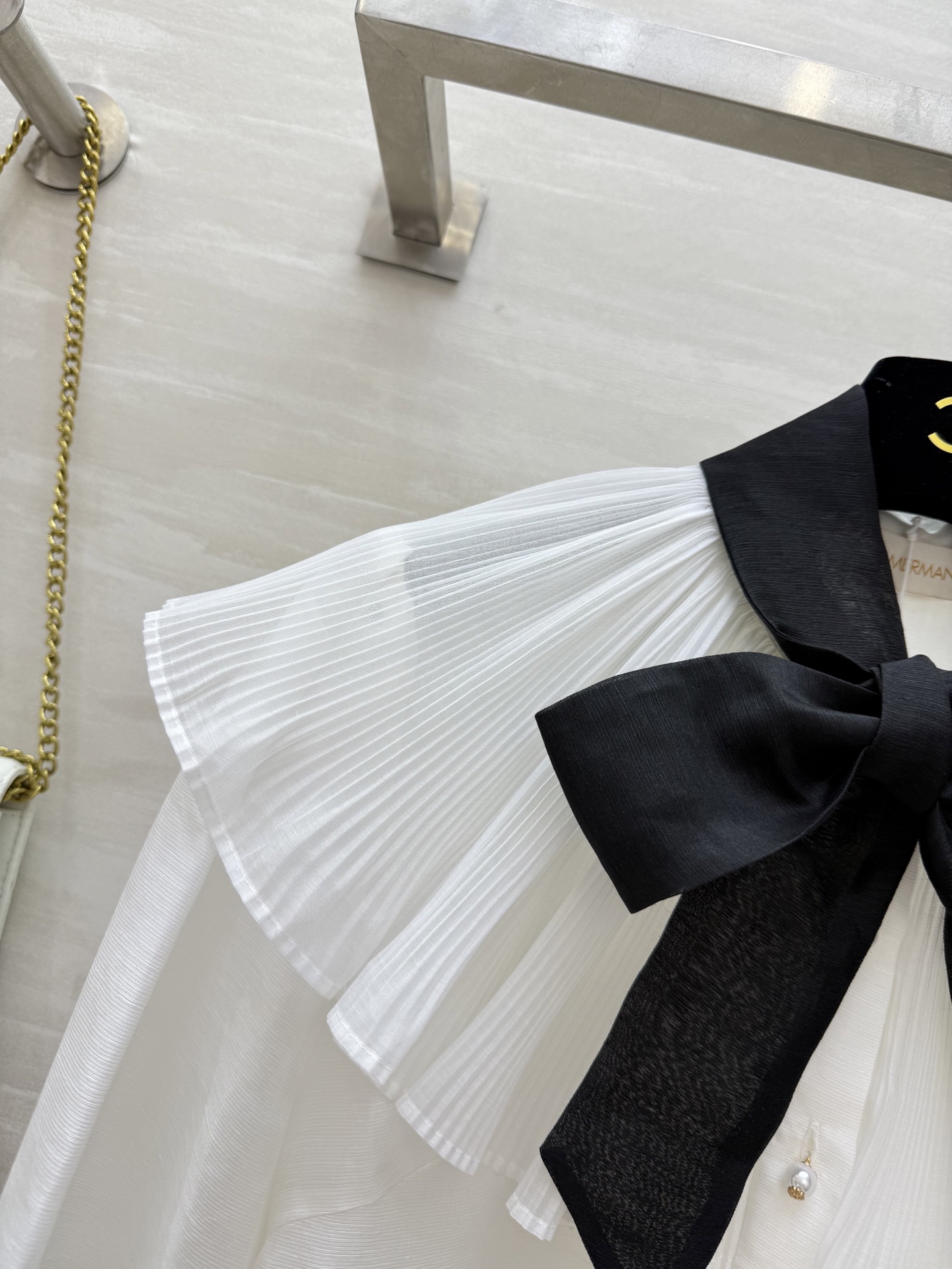 #Zimm²⁵早秋新款 撞色飘带绑带衬衣 浪漫优雅 进口丝麻面料亲肤舒适 高品质定制 现货首发size：