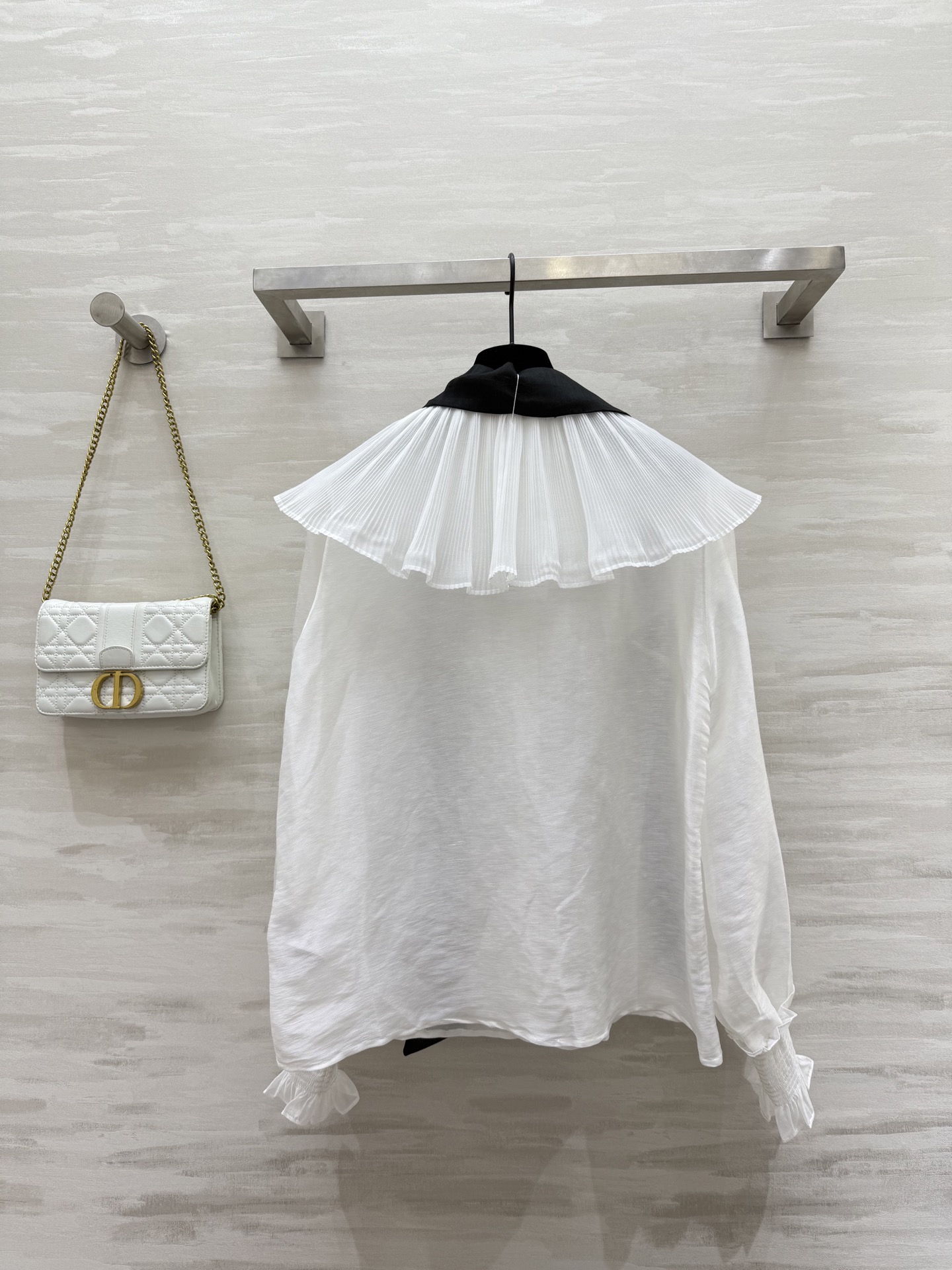 #Zimm²⁵早秋新款 撞色飘带绑带衬衣 浪漫优雅 进口丝麻面料亲肤舒适 高品质定制 现货首发size：