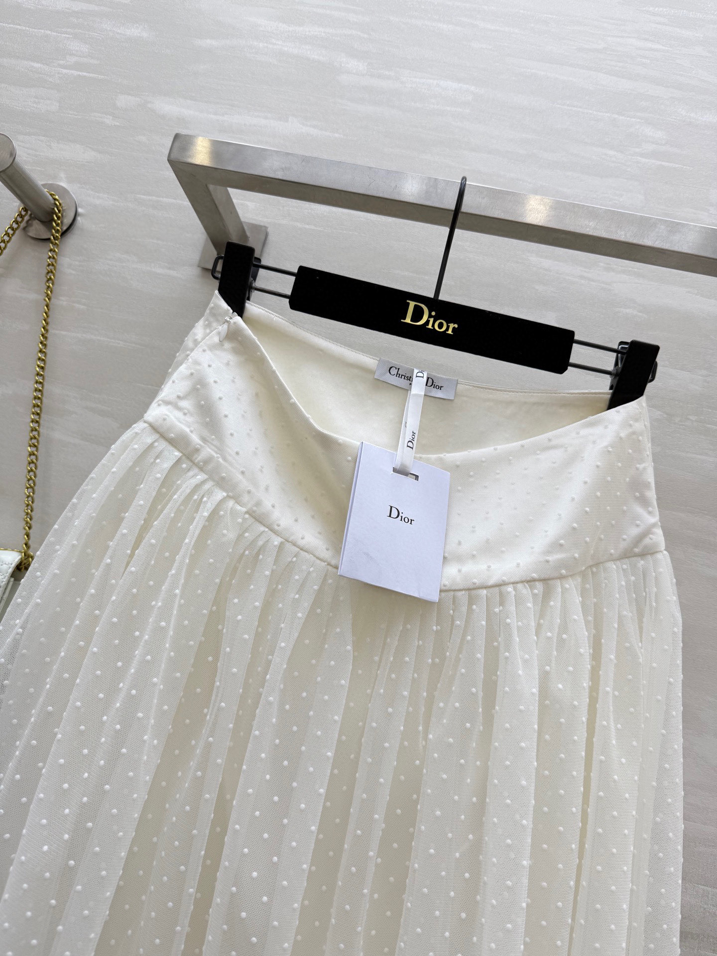 #DIO♡²⁵新款植绒波点网纱百褶半裙  D家经典网纱半裙 超级好搭配 T恤衬衫上身都好看 双层网纱面料