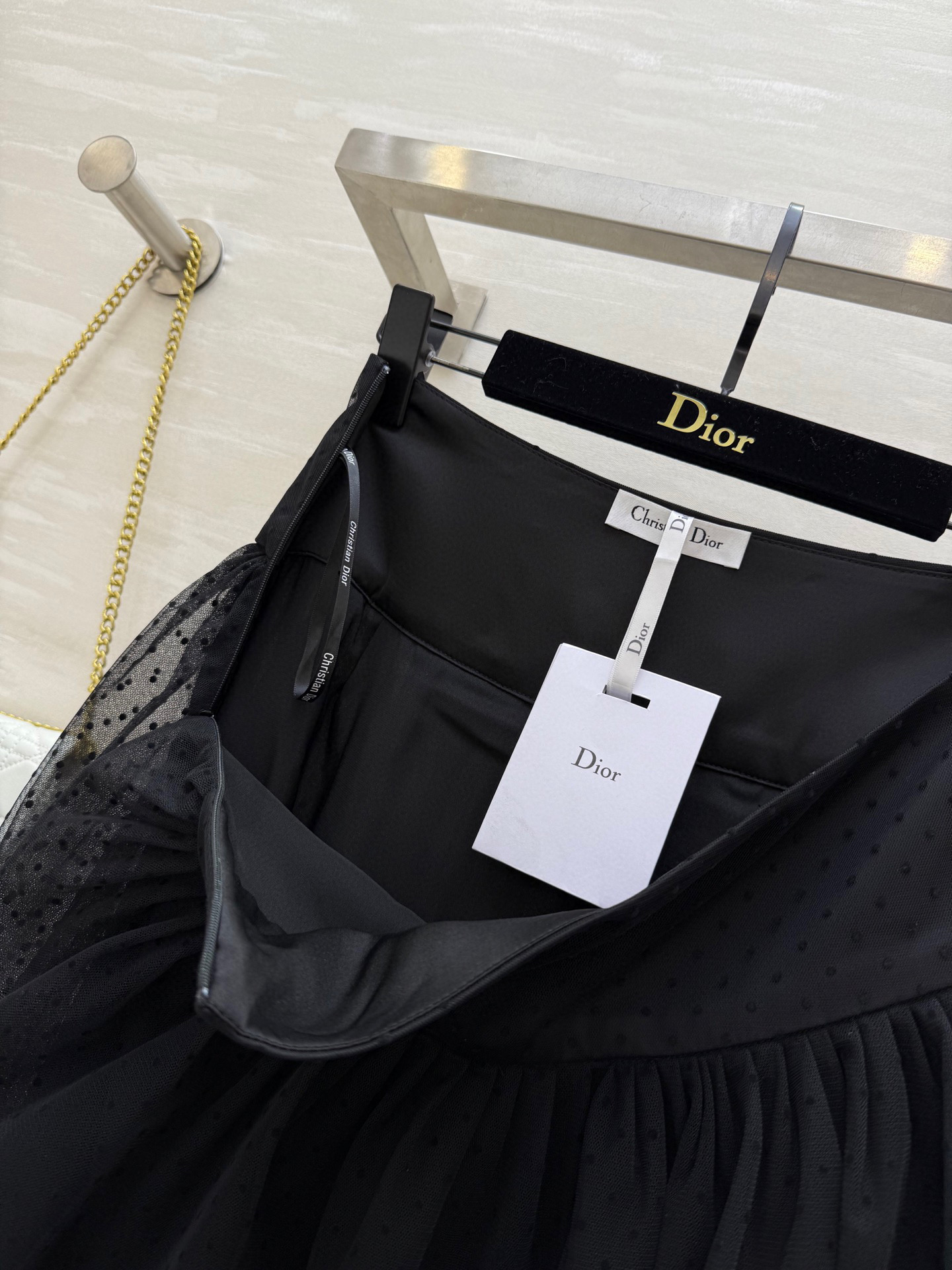 #DIO♡²⁵新款植绒波点网纱百褶半裙  D家经典网纱半裙 超级好搭配 T恤衬衫上身都好看 双层网纱面料