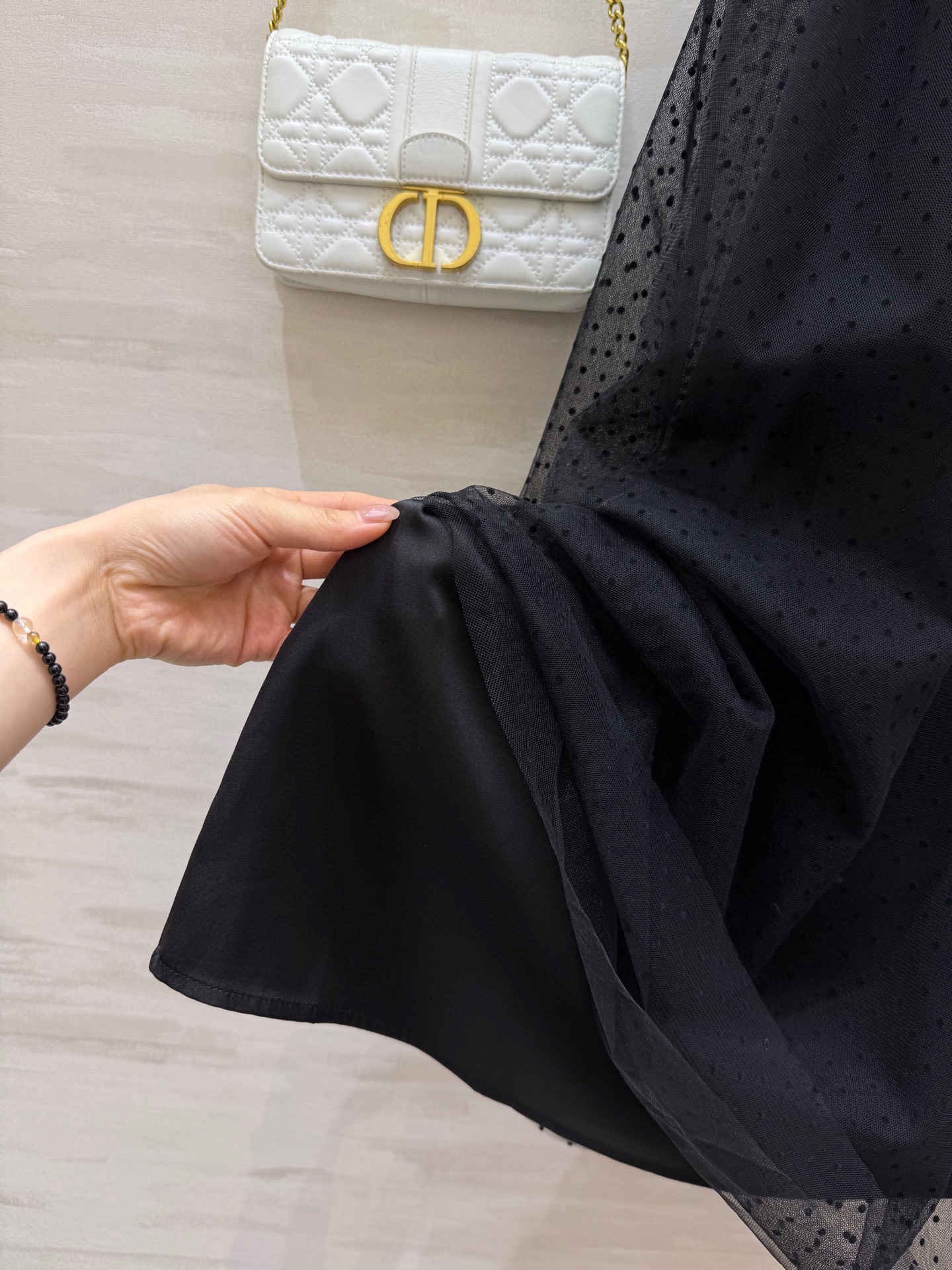 #DIO♡²⁵新款植绒波点网纱百褶半裙  D家经典网纱半裙 超级好搭配 T恤衬衫上身都好看 双层网纱面料