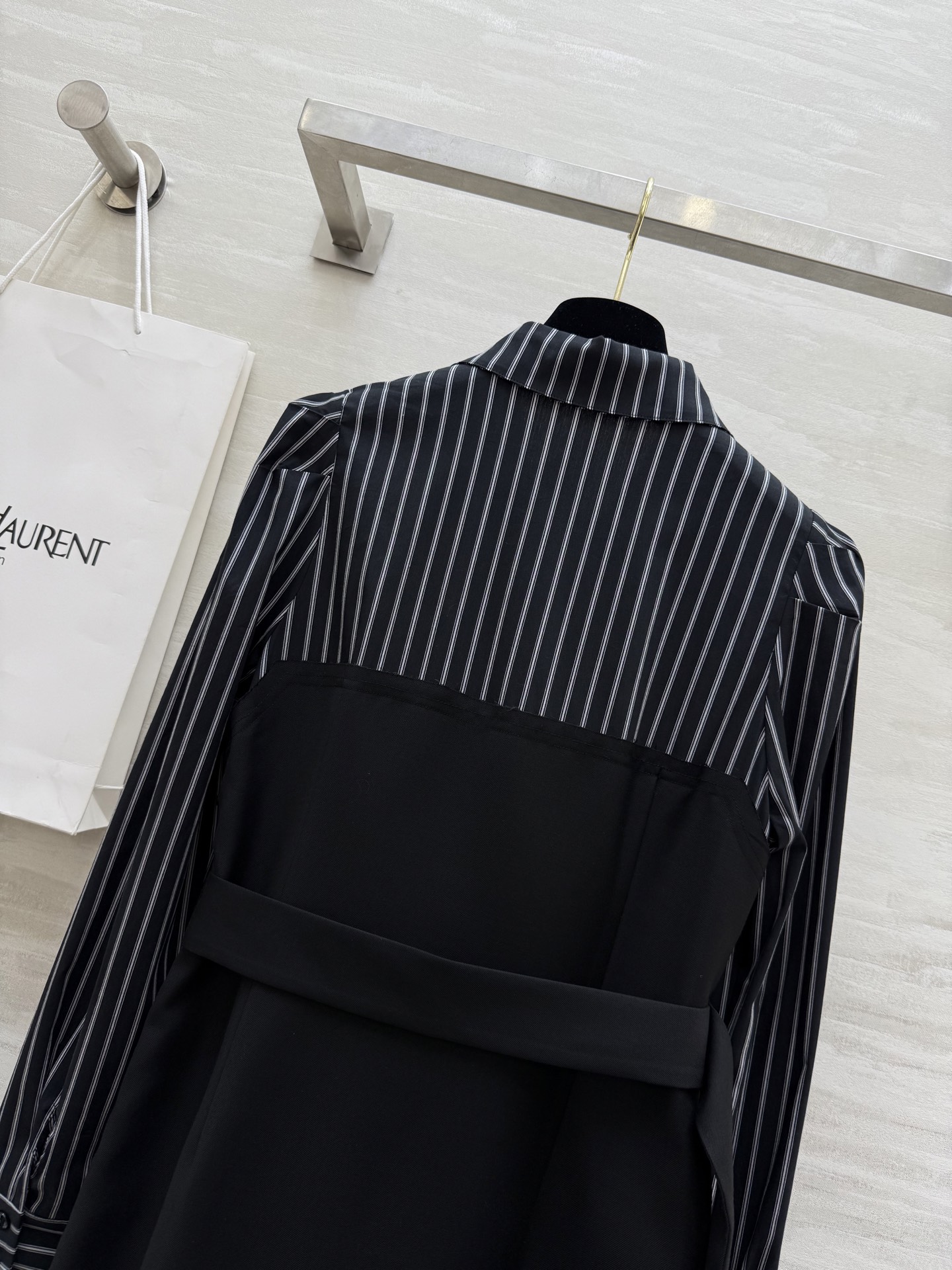 #ysl²⁵秋冬新款 假两件衬衣拼接西装长袖连衣裙 腰部腰带收腰显瘦 立体剪裁版型无敌好穿 高品质定制 