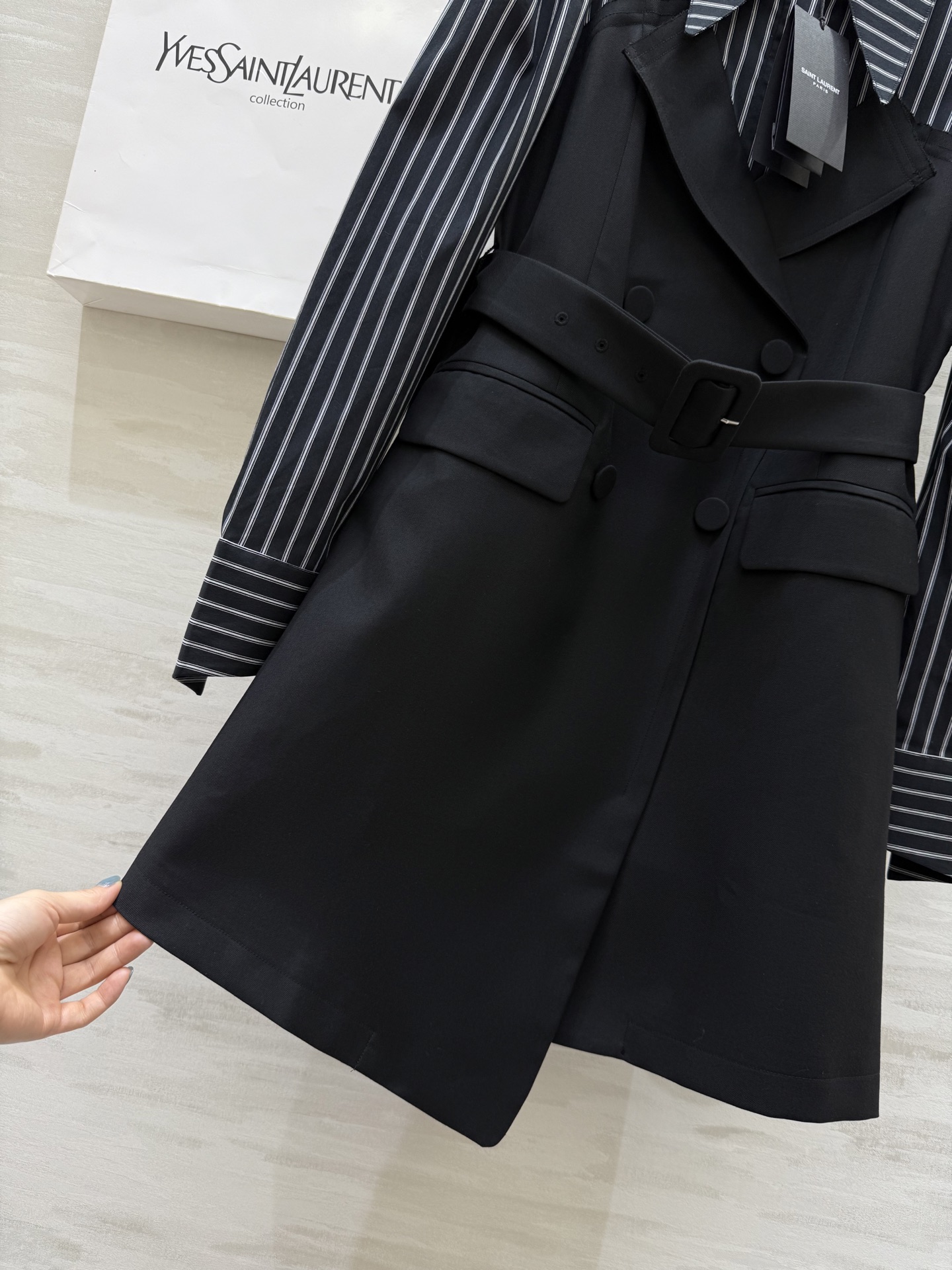 #ysl²⁵秋冬新款 假两件衬衣拼接西装长袖连衣裙 腰部腰带收腰显瘦 立体剪裁版型无敌好穿 高品质定制 