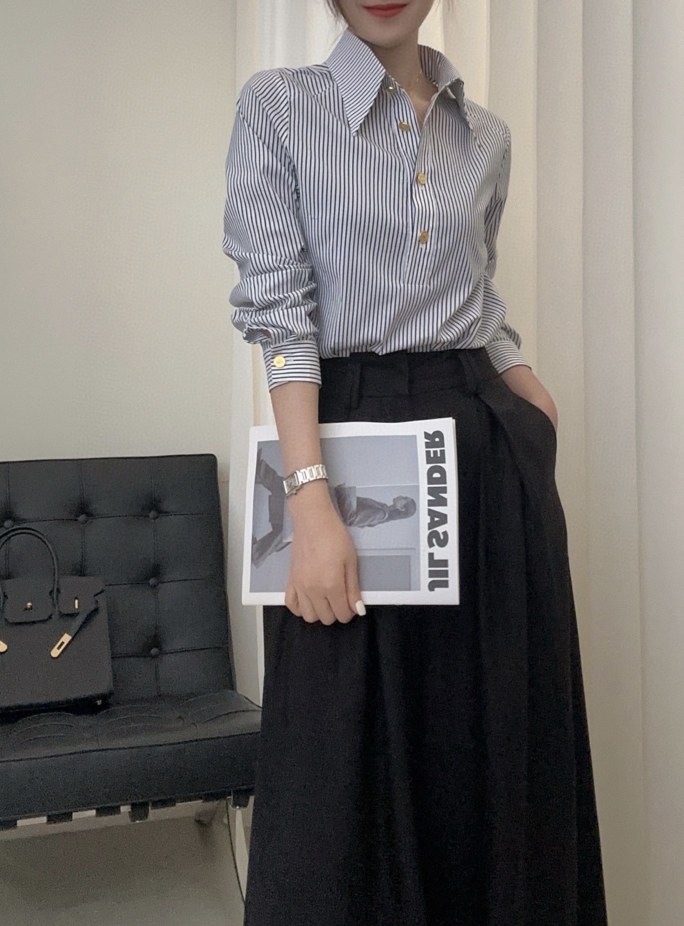 #Celin♡²⁵早秋新款 金扣装饰衬衣 高品质 现货首发size：S/M/L（s码肩宽：36，胸围：9