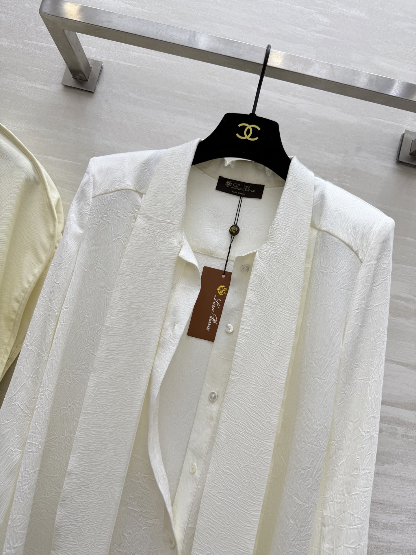 #LP🆕²⁵秋冬新款 醋酸纤维混纺飘带衬衣 优雅大方 高品质定制 现货首发size：S/M/L/XL（s