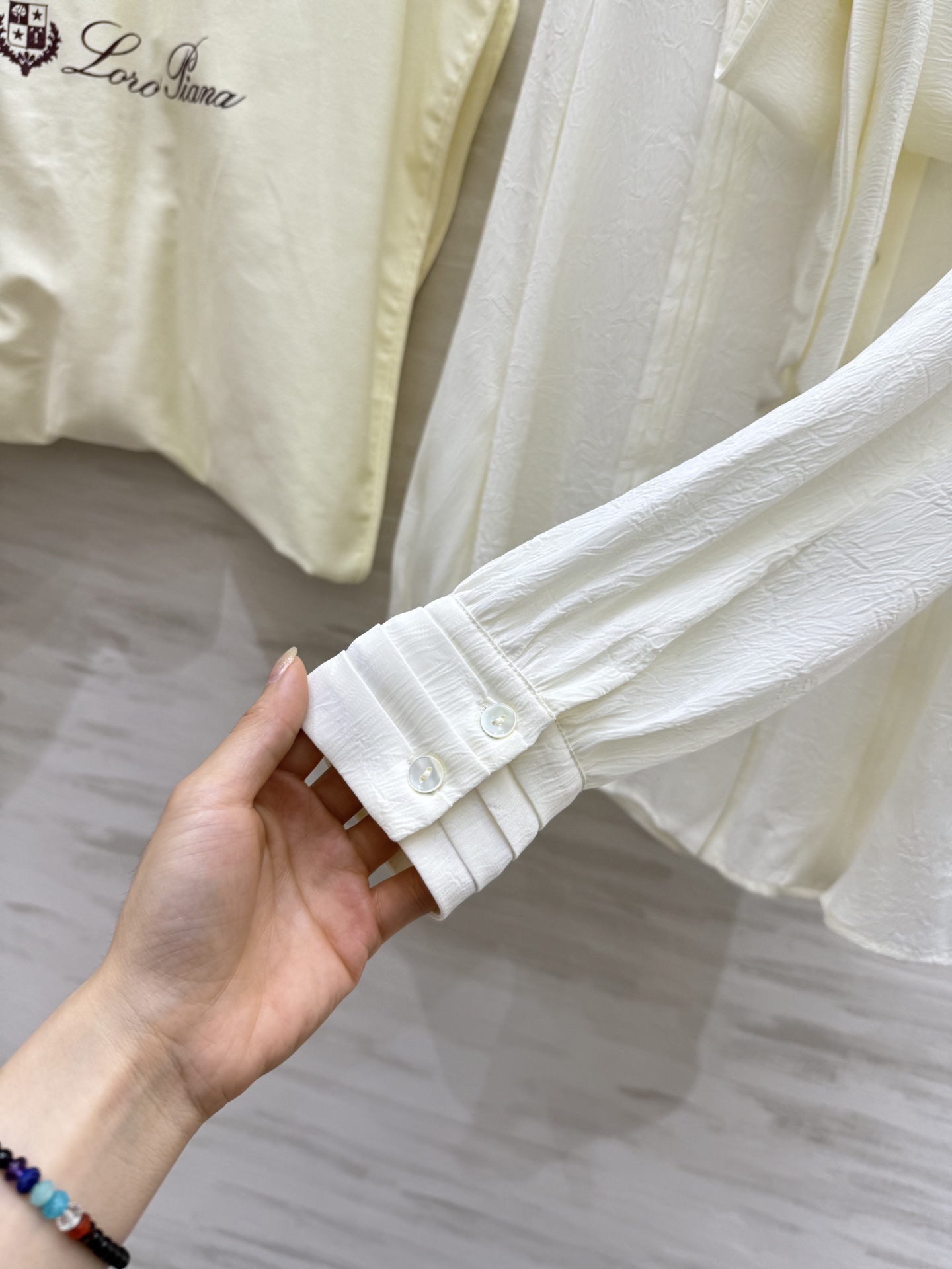 #LP🆕²⁵秋冬新款 醋酸纤维混纺飘带衬衣 优雅大方 高品质定制 现货首发size：S/M/L/XL（s