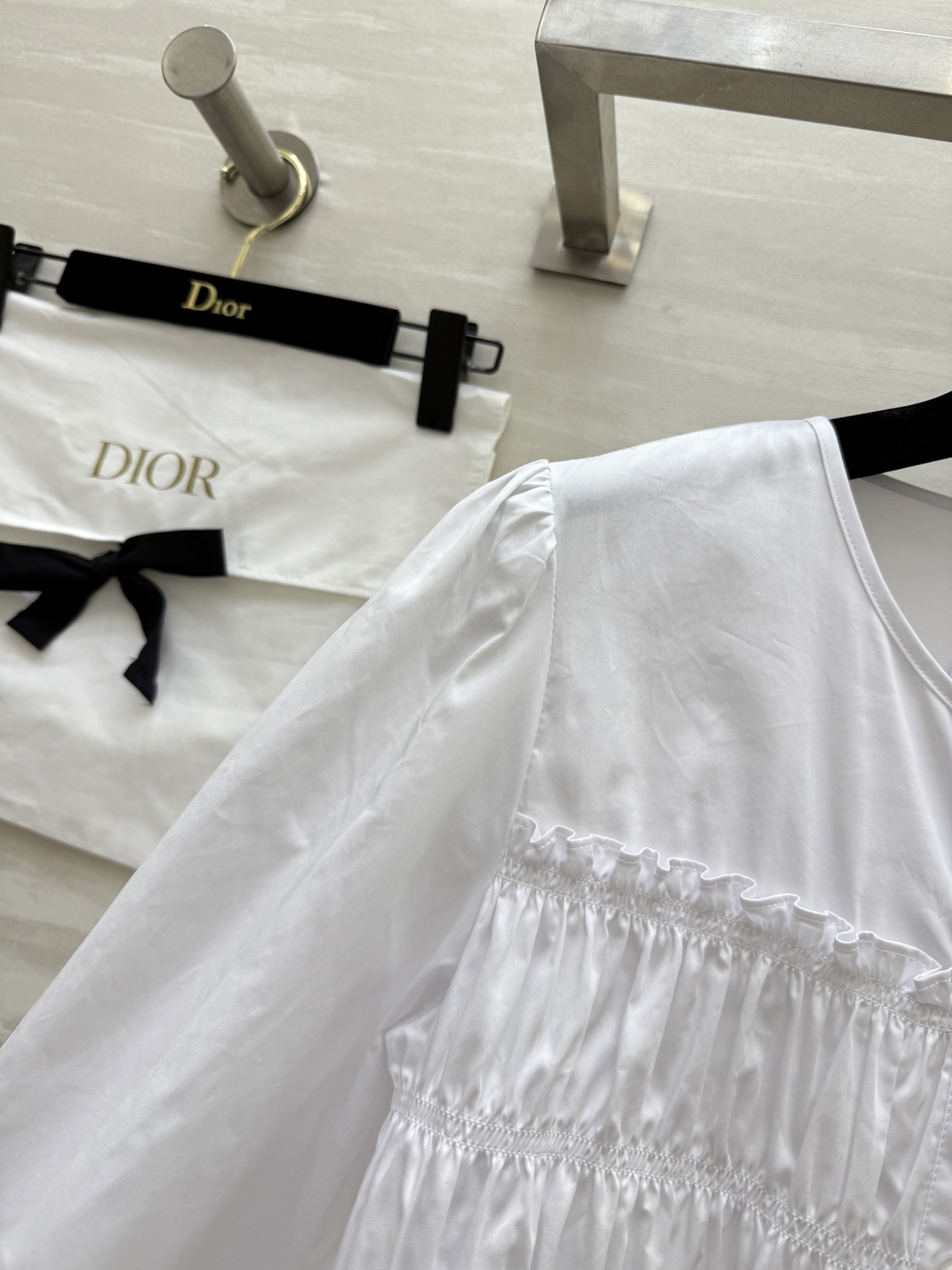 #DIO♡²⁵早秋新款 重工打揽圆领长袖衬衣 高品质 现货来size：S/M/L（s码肩宽：37，胸围：