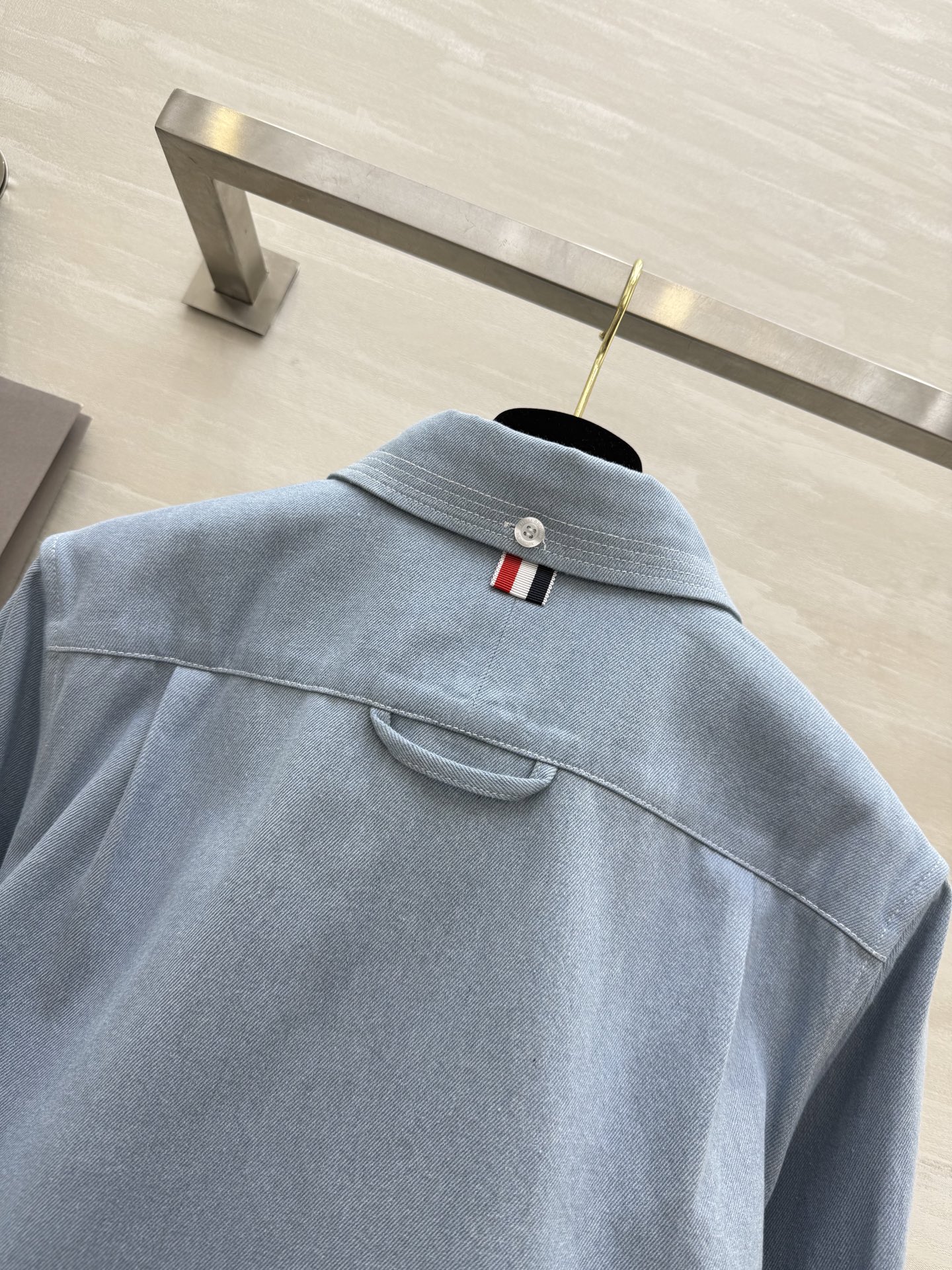 #汤姆布朗²⁵早秋新款 做旧牛仔衬衣 高品质 现货来size：S/M/L（s码胸围：96，衣长：45）