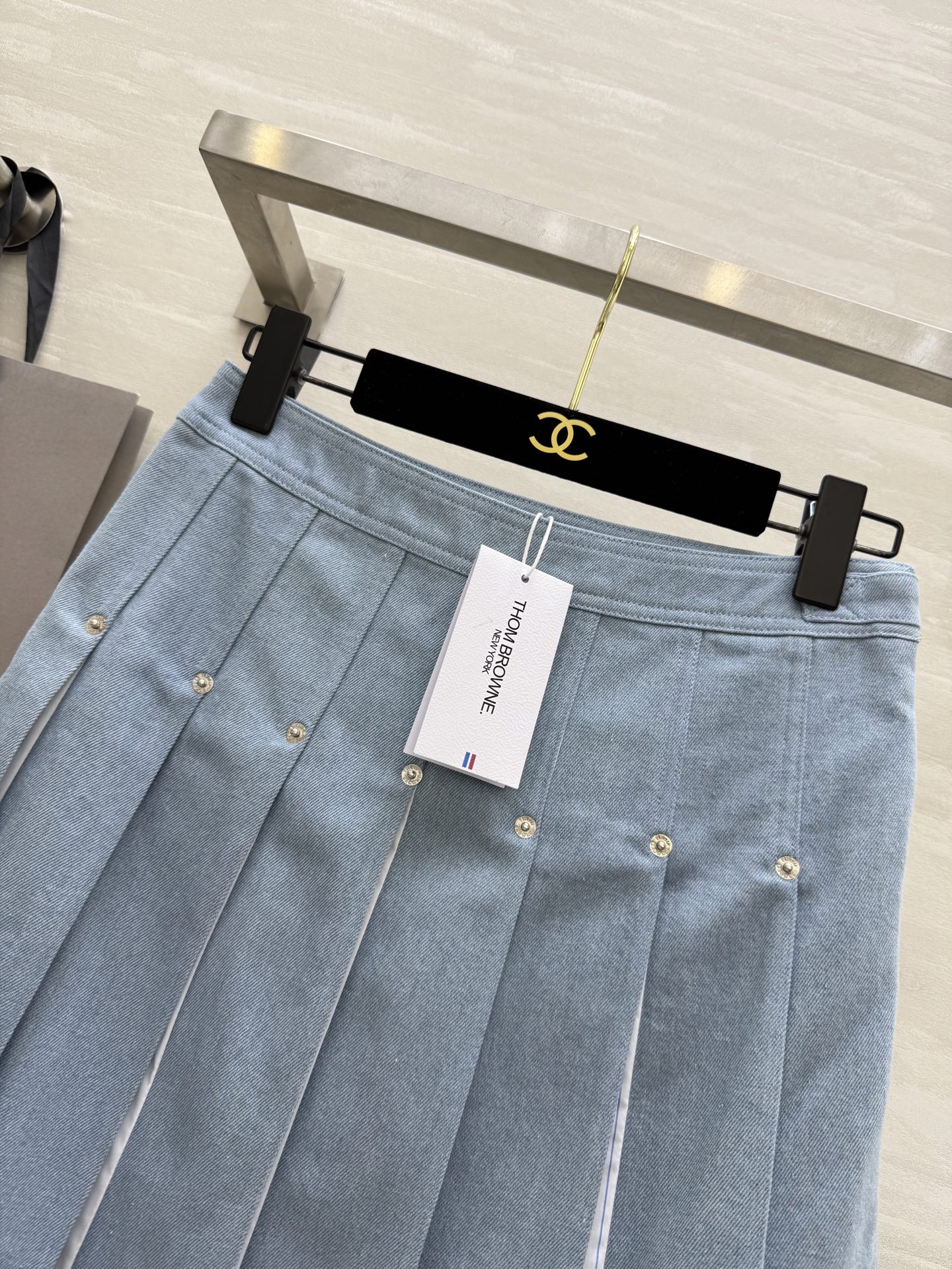 #汤姆布朗²⁵早秋新款 重工百褶拼接设计前短后长中长款半裙 高品质 现货来size：S/M/L（s码腰围