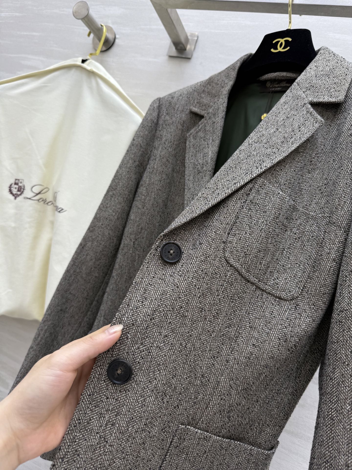 #LP²⁵秋冬新款 人字纹西装外套 高品质 现货首发size：S/M/L（s码胸围：88，衣长：65）