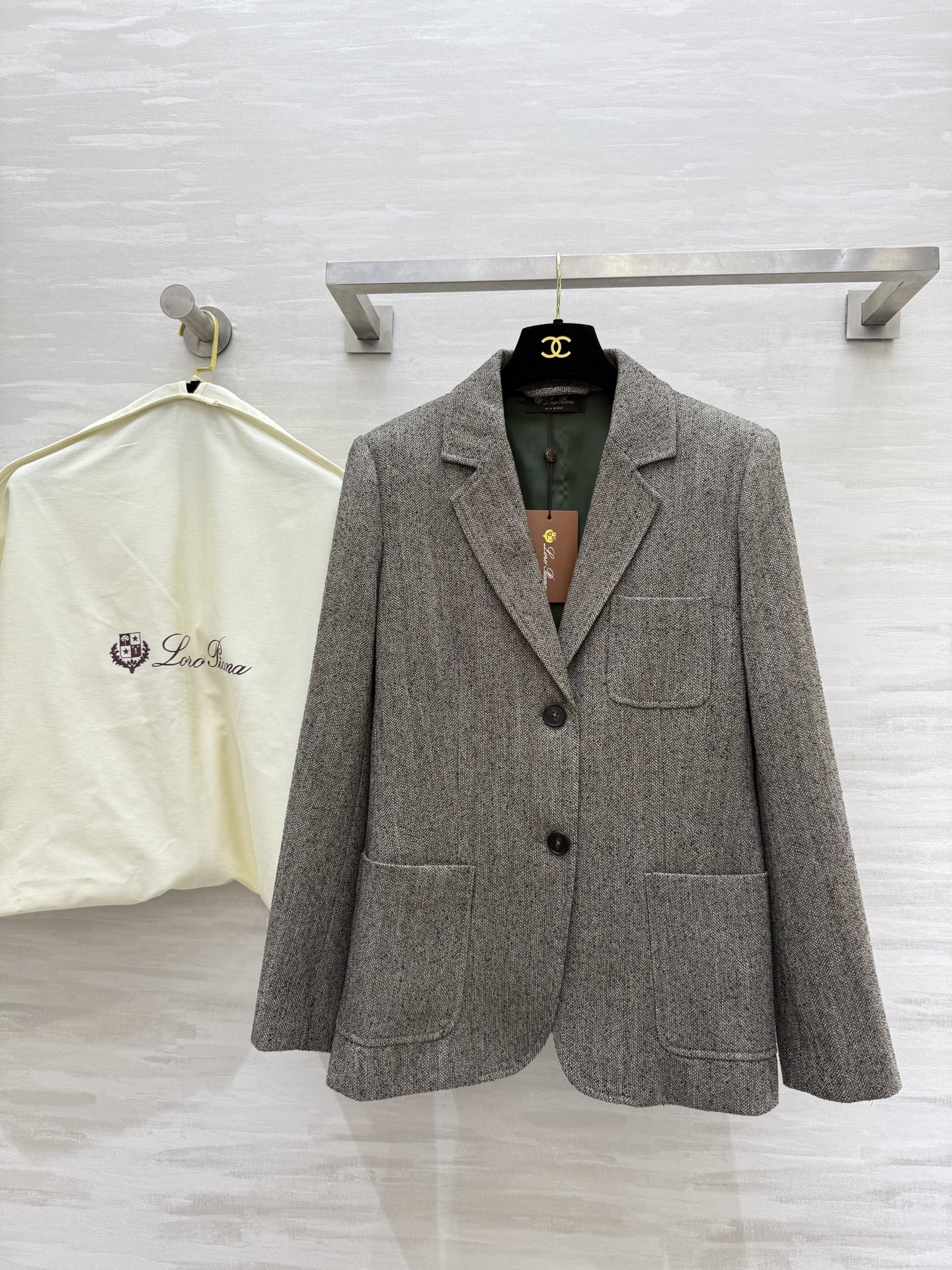 NO:480855,#LP new autumn and winter style herringbone blazer high quality spot first-time sizeS/M/L (size s bust 88, 65 length), loro piano, jackets & coats, business suit, alexander wang19860909#LP秋冬新款 人字纹西装外套 高品质 现货首发sizeS/M/L（s码胸围88,衣长65）,,loro piana,jackets & coats,business suit,alexander wang,Women's clothing