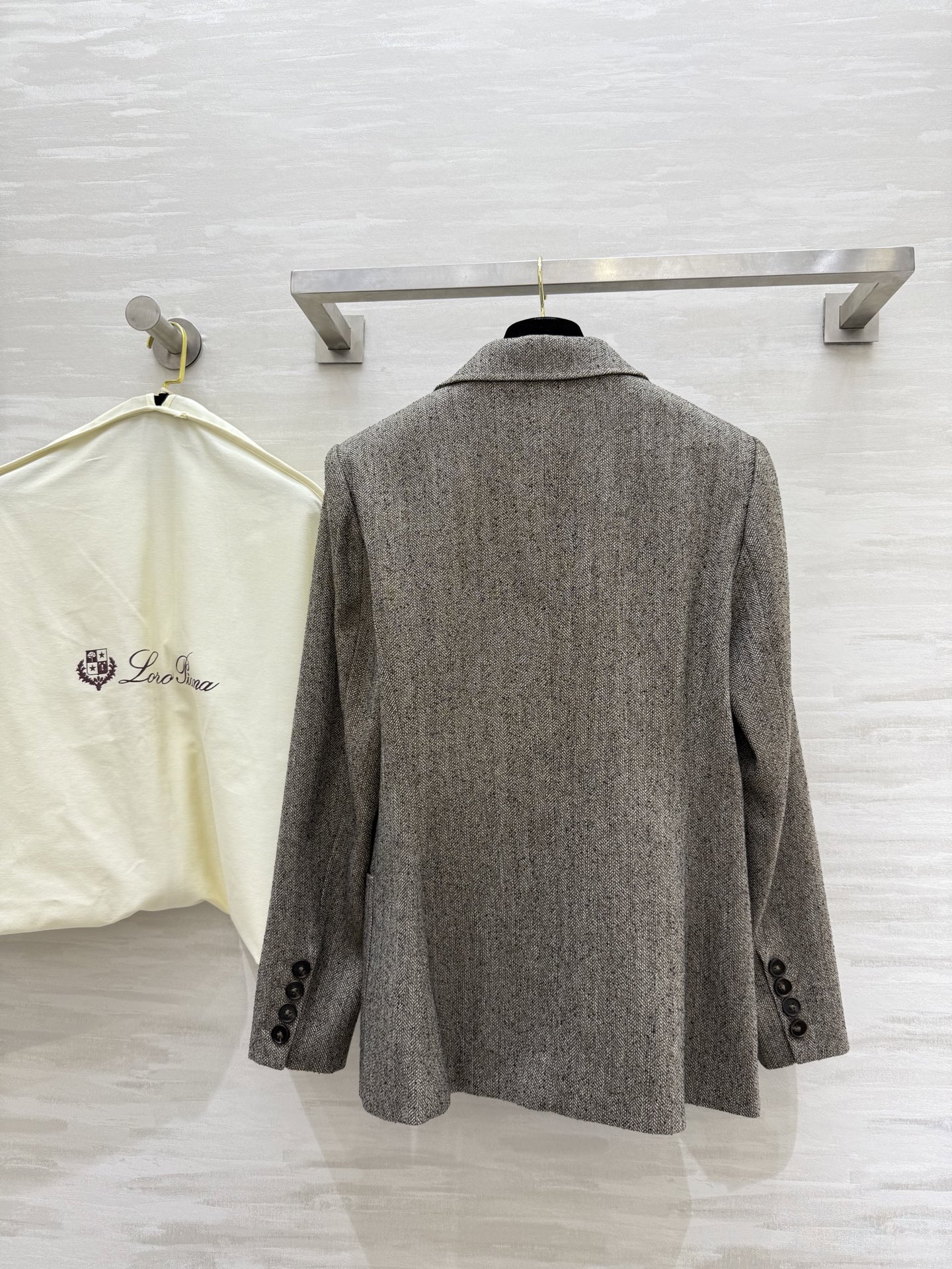 #LP²⁵秋冬新款 人字纹西装外套 高品质 现货首发size：S/M/L（s码胸围：88，衣长：65）