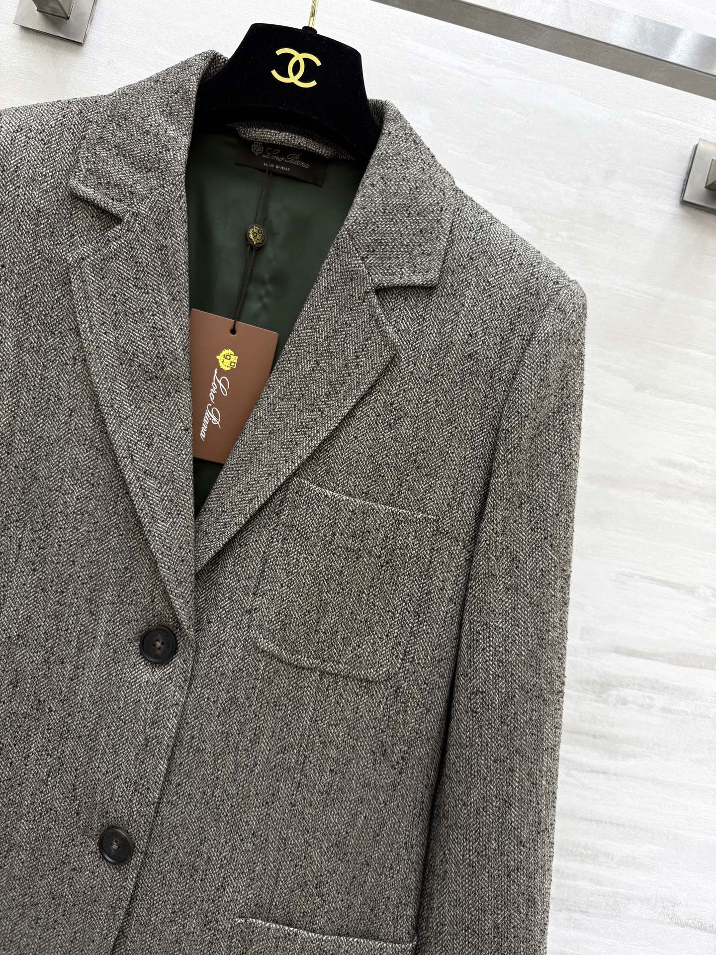 #LP²⁵秋冬新款 人字纹西装外套 高品质 现货首发size：S/M/L（s码胸围：88，衣长：65）